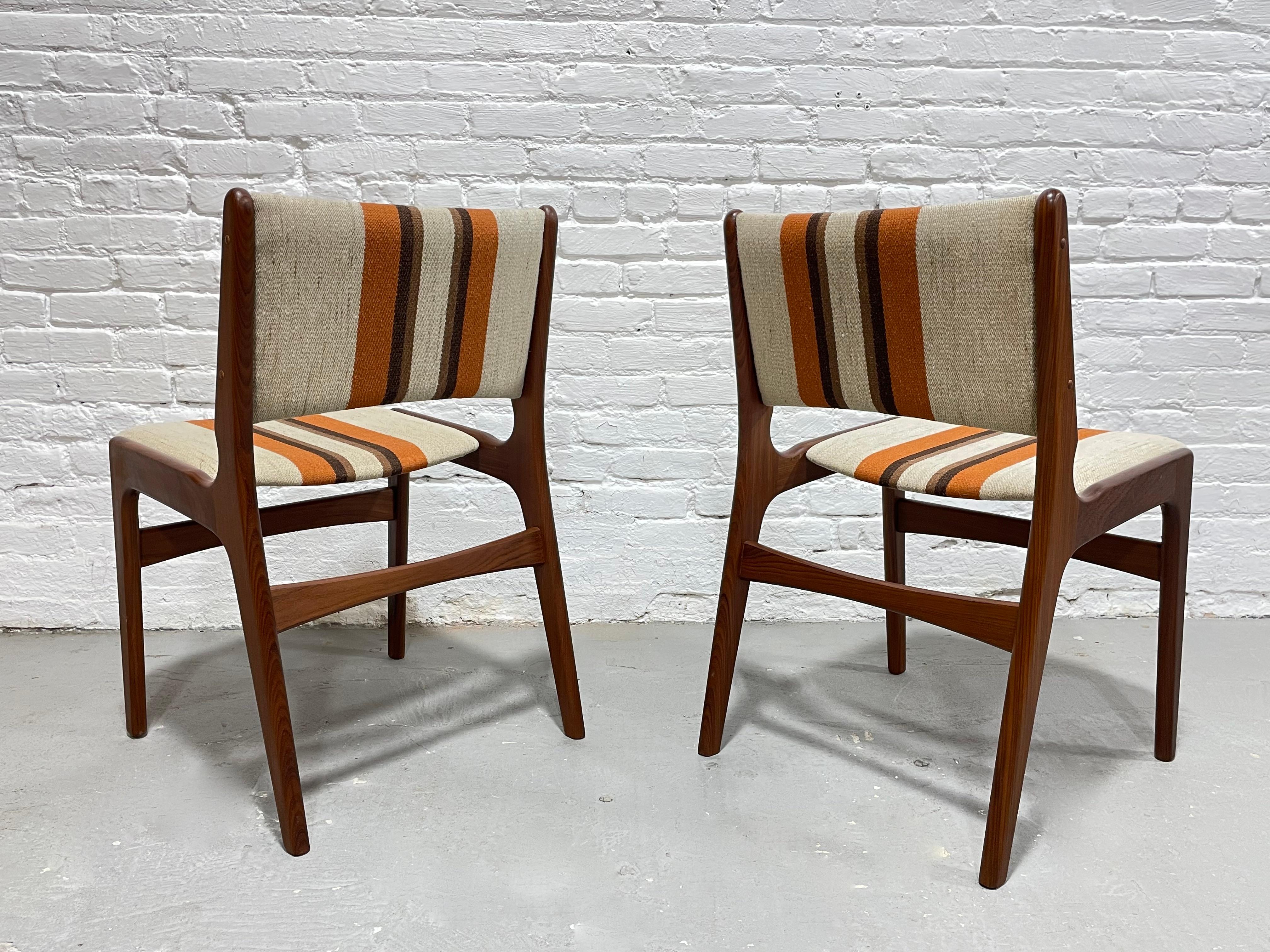 Mid Century MODERN Teak DINING CHAIRS by Erik Buch, Set of 4 For Sale 3