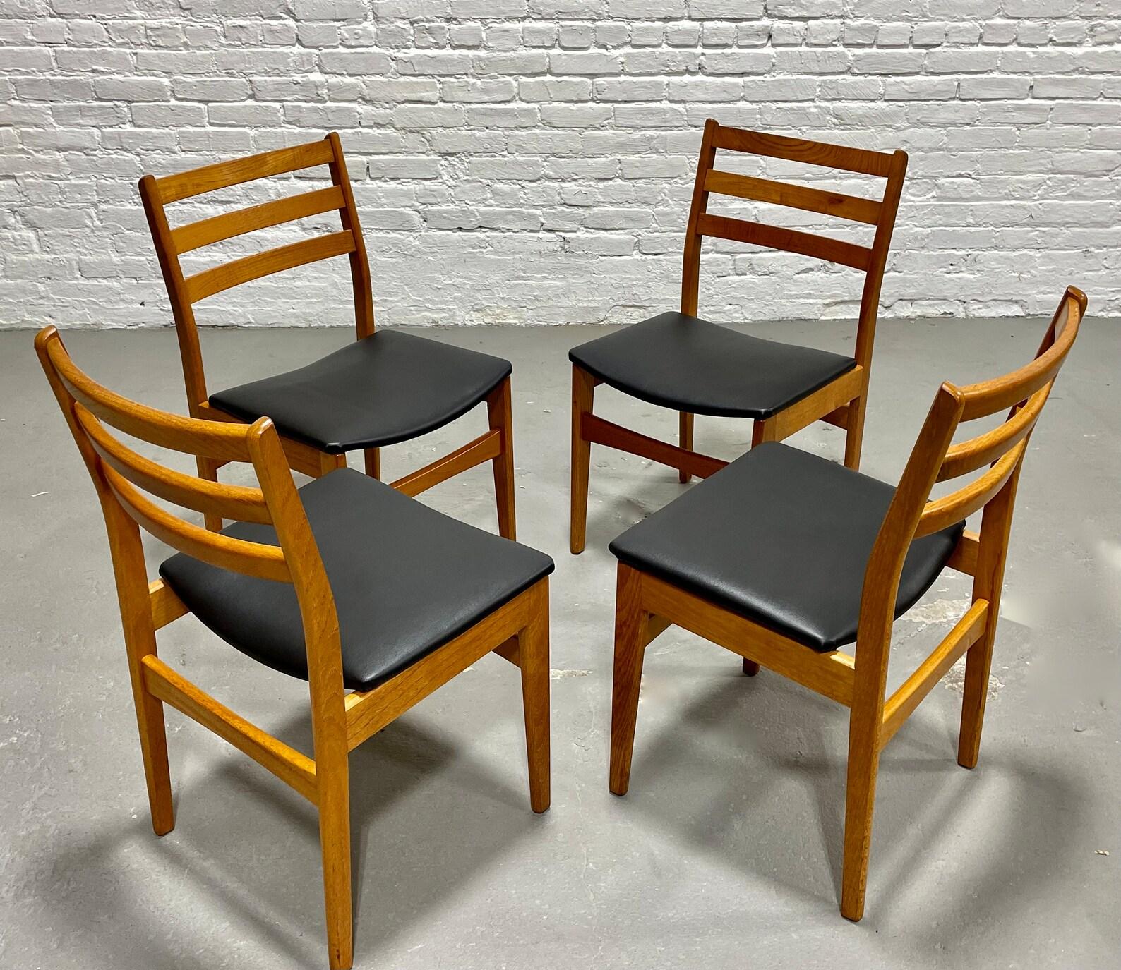 Mid-Century Modern Teak Dining Chairs by Nordic Furniture, Set of 4 For Sale 4