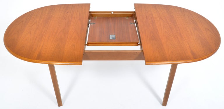 Mid-Century Modern Teak Dining Table by Meredew, 1960s at 1stDibs