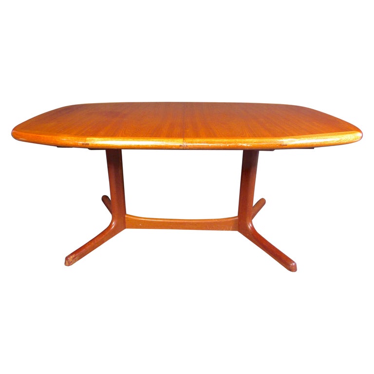 MidCentury Modern Teak Dining Table For Sale at 1stDibs