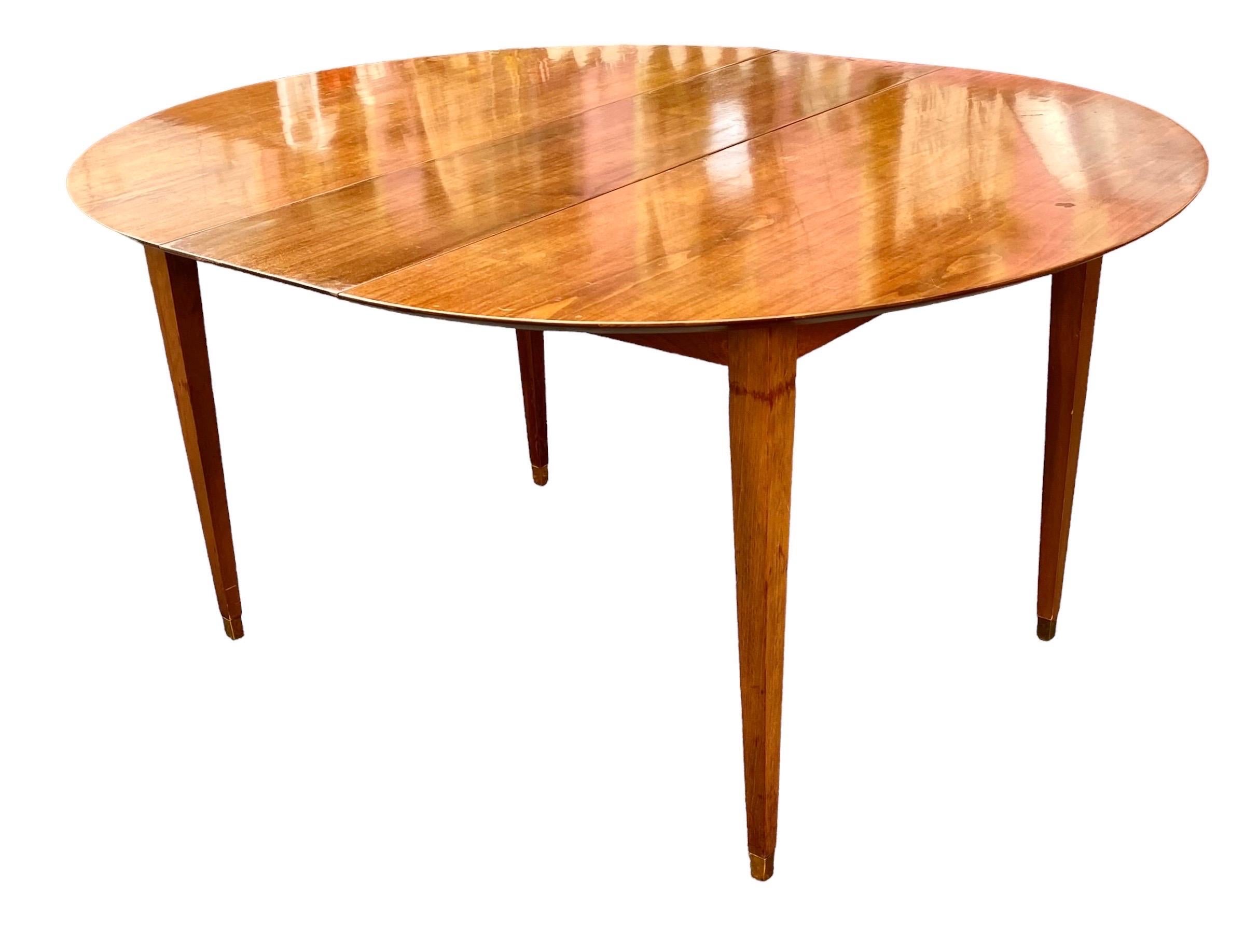 Machine-Made Mid-Century Modern Teak Dining Table, Two Leaves And Four Chairs