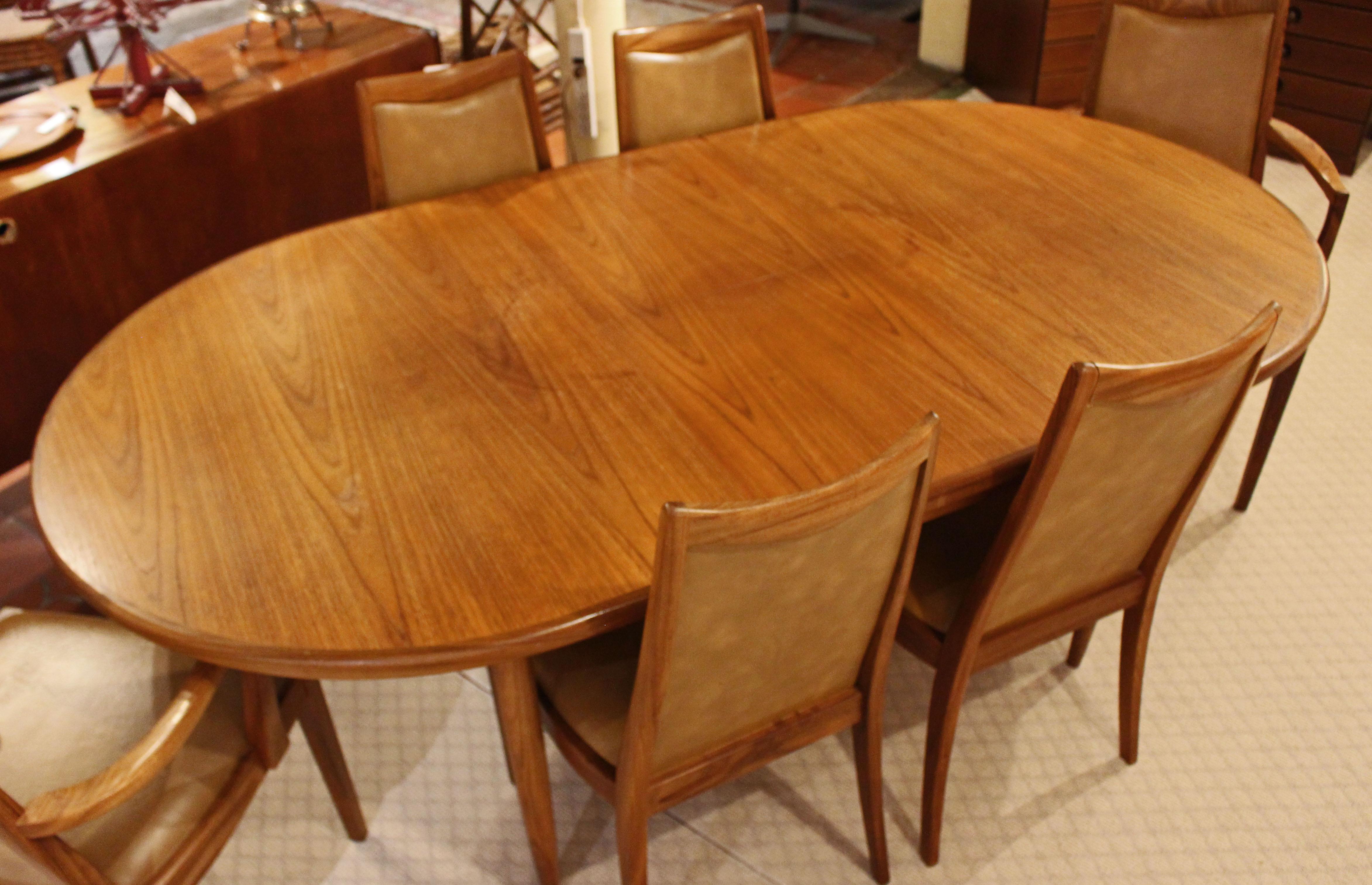 Mid-Century Modern Teak Dining Table with Six Chairs 4