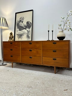 Mid-Century Modern Teak Dresser Credenza, 9-Drawer, Canada, 1960s