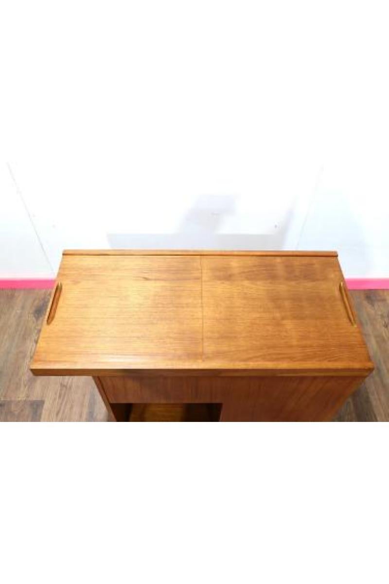 Mid Century Modern Teak Drinks Trolley Bar Cart Danish Style Vintage Teak 4