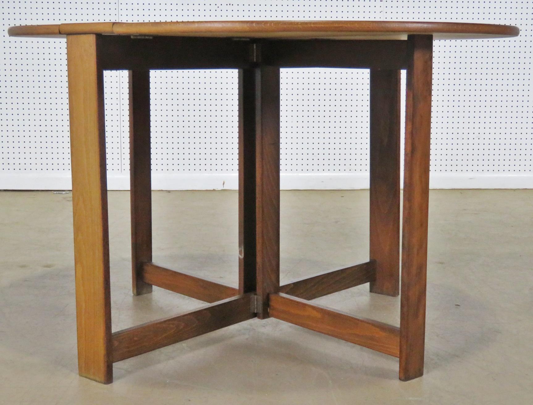 20th Century Mid-Century Modern Teak Drop-Leaf Table