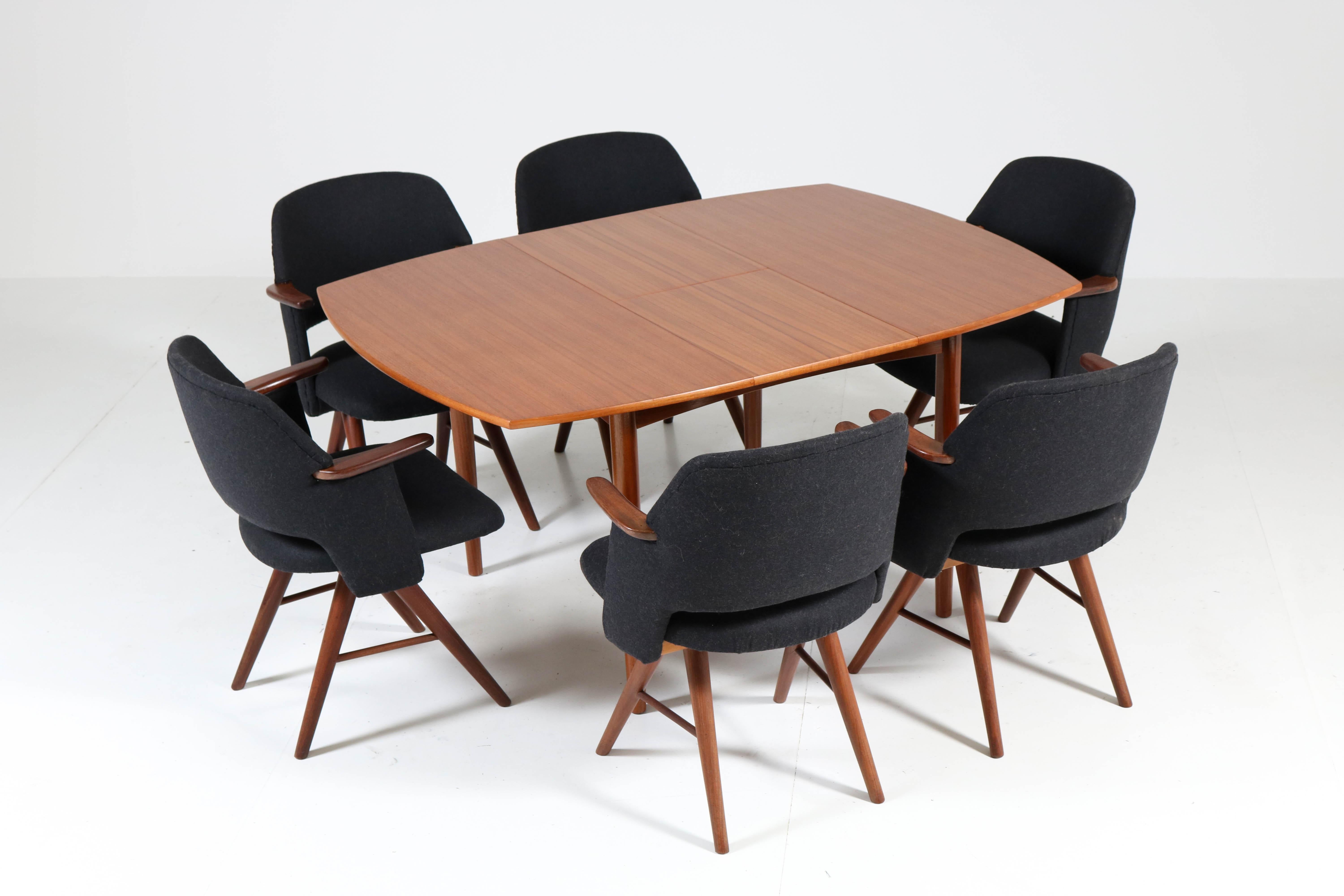 Mid-Century Modern Teak Extendable Dining Room Table by Cees Braakman for Pastoe 1