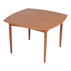Mid-Century Modern Teak Extendable Dining Room Table by Cees Braakman for Pastoe