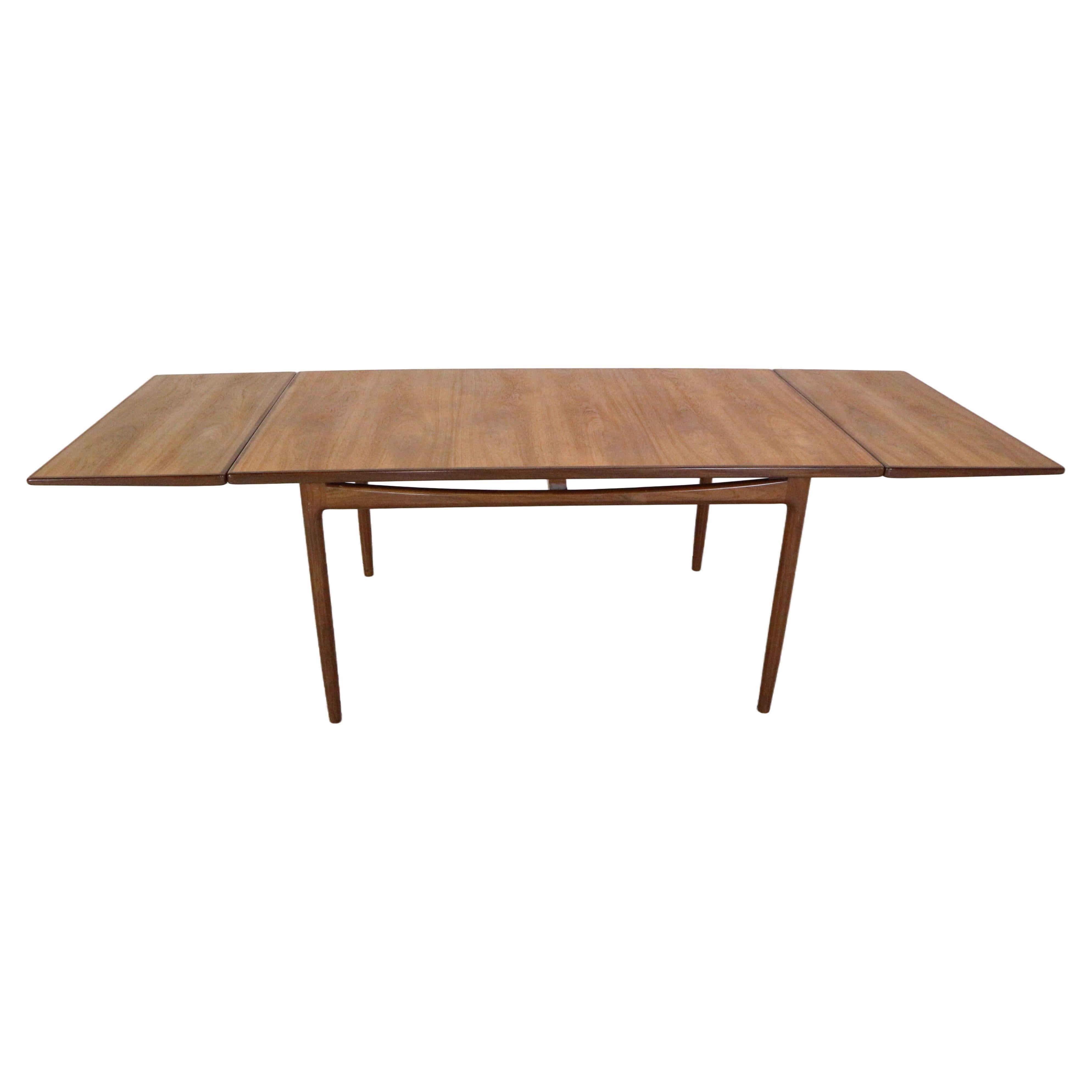 Mid- Century Modern Teak Extendable Dinning Table "Fresco" By G Plan, 1960's For Sale