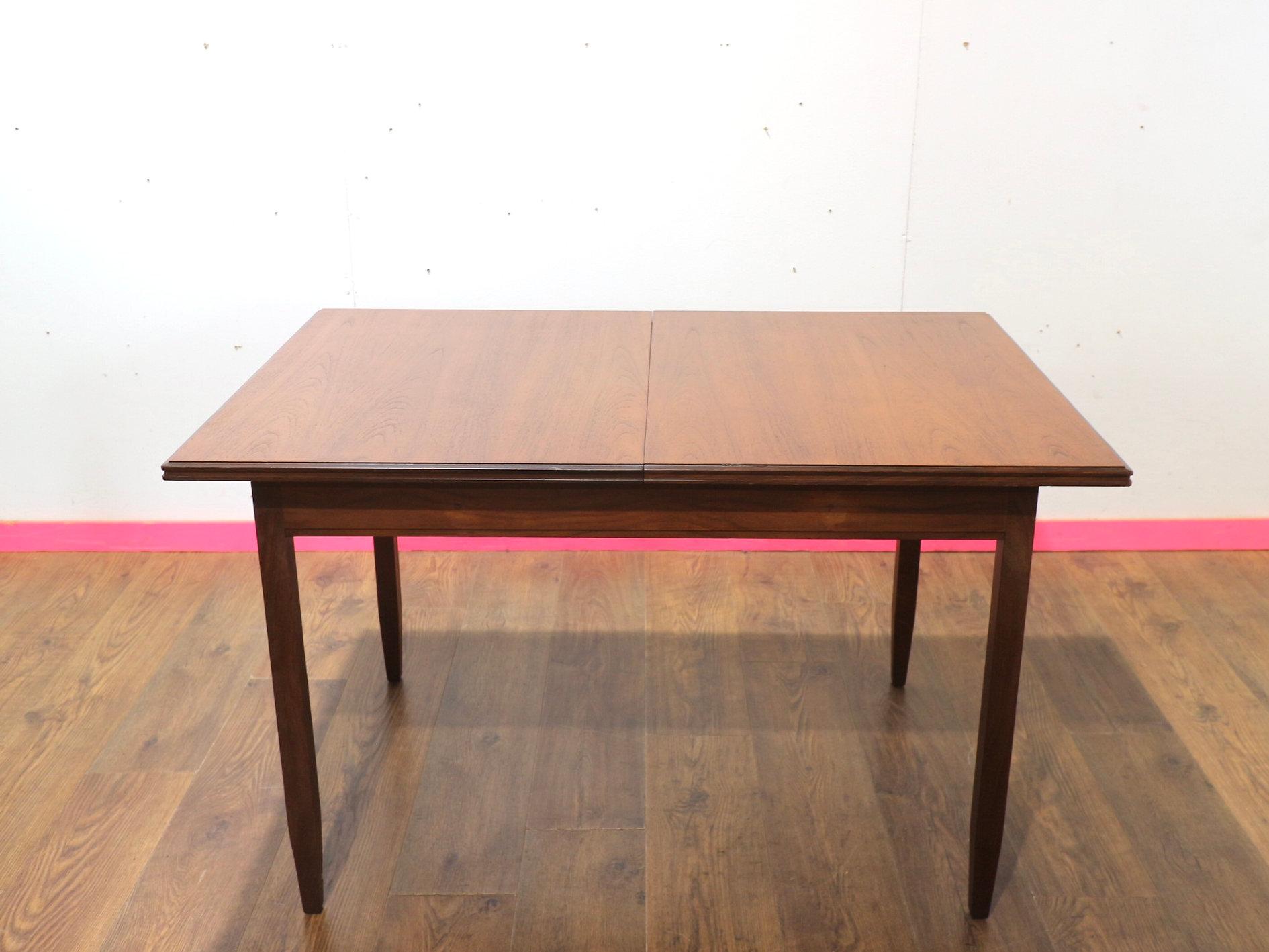 Mid Century Modern Teak Extending Dining Table and 4 Chairs by White and Newton For Sale 7