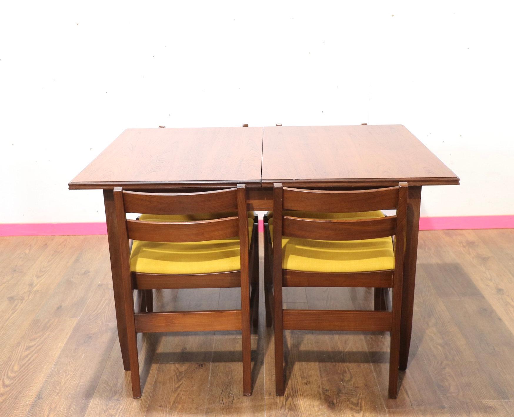Mid Century Modern Teak Extending Dining Table and 4 Chairs by White and Newton For Sale 8