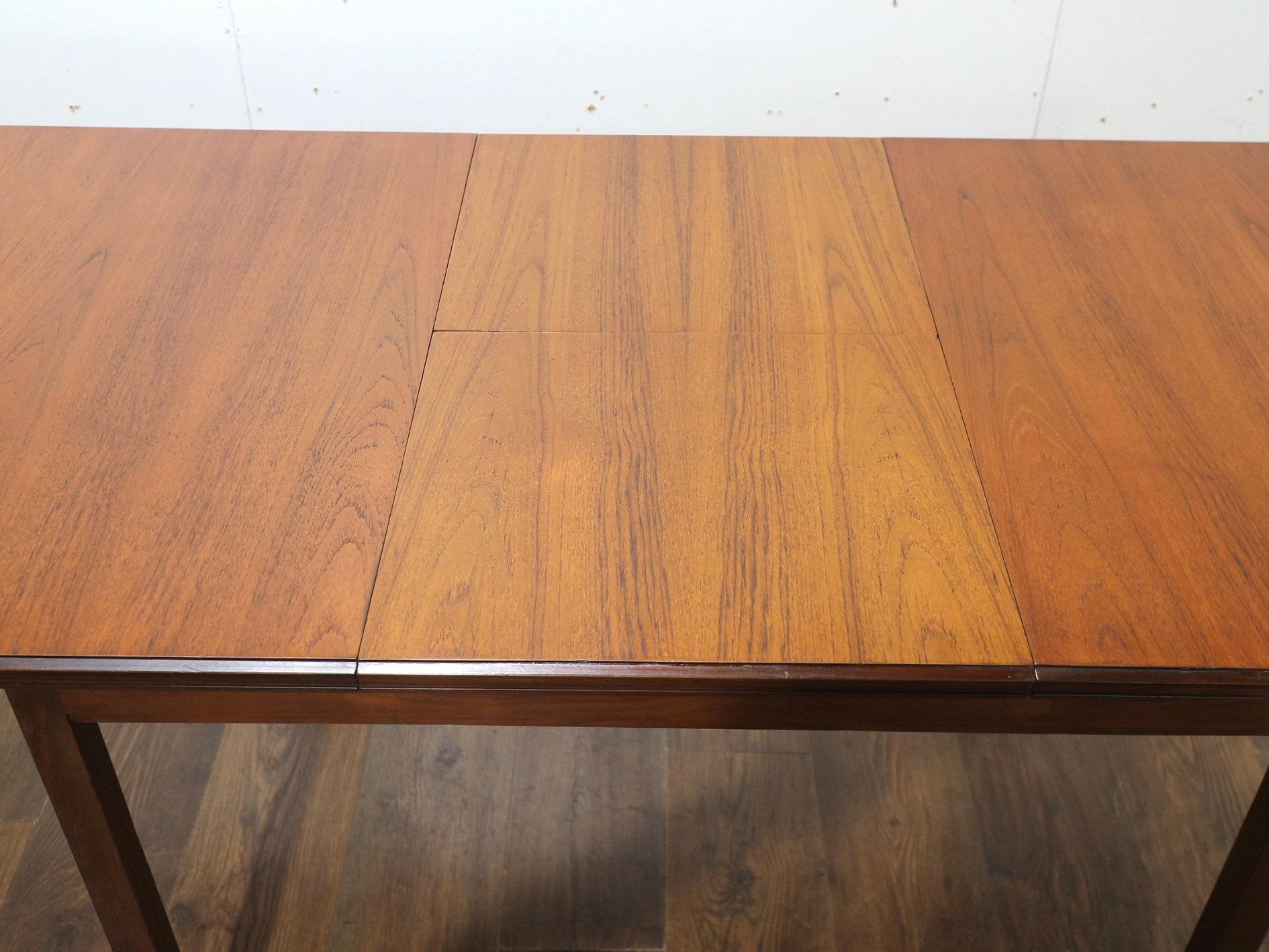 British Mid Century Modern Teak Extending Dining Table and 4 Chairs by White and Newton For Sale