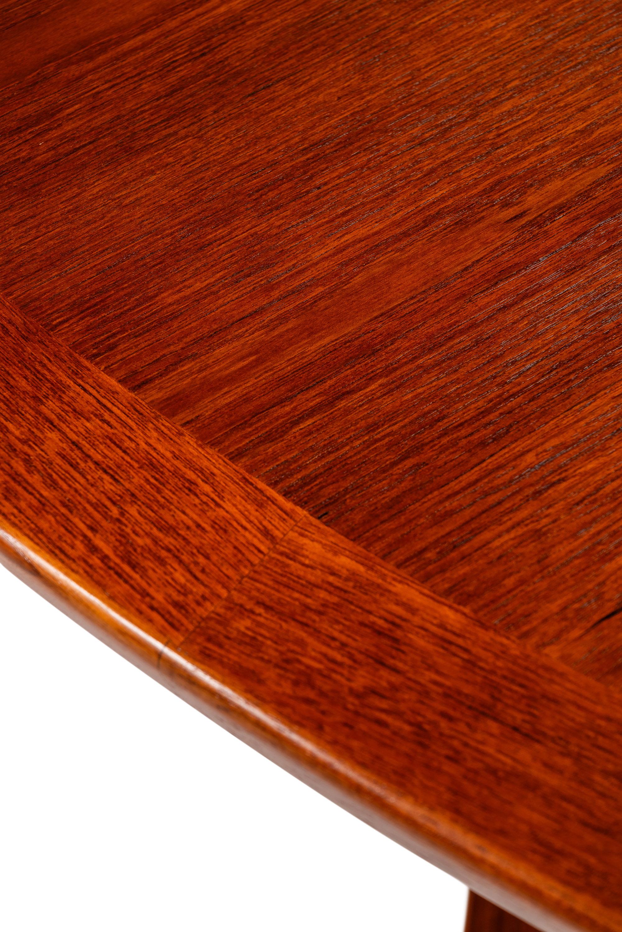 Mid-Century Modern Teak Extension Dining Table by Skovby Møbelfabrik, c. 1970's 1