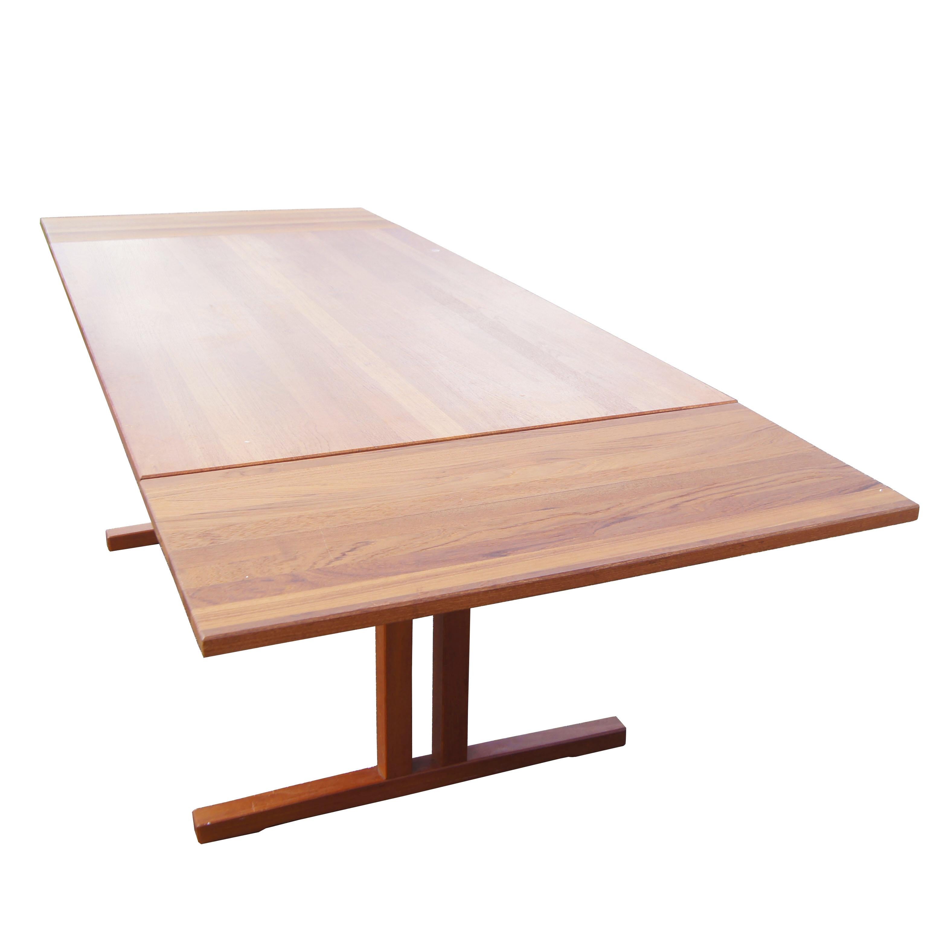 Teck Table de salle à manger à rallonge en teck mi-siècle moderne en vente