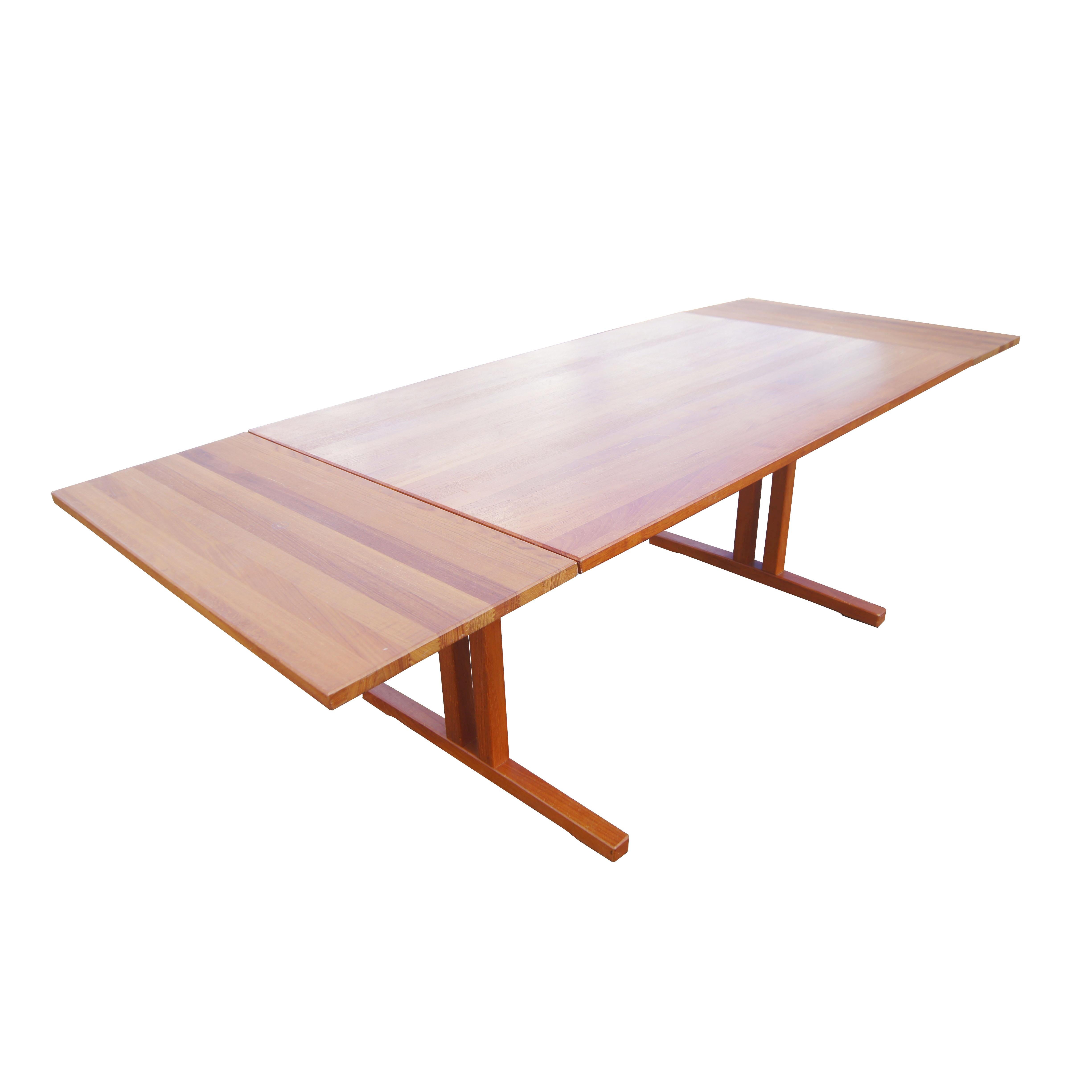 Mid Century Modern Teak Extension Dining Table For Sale 2