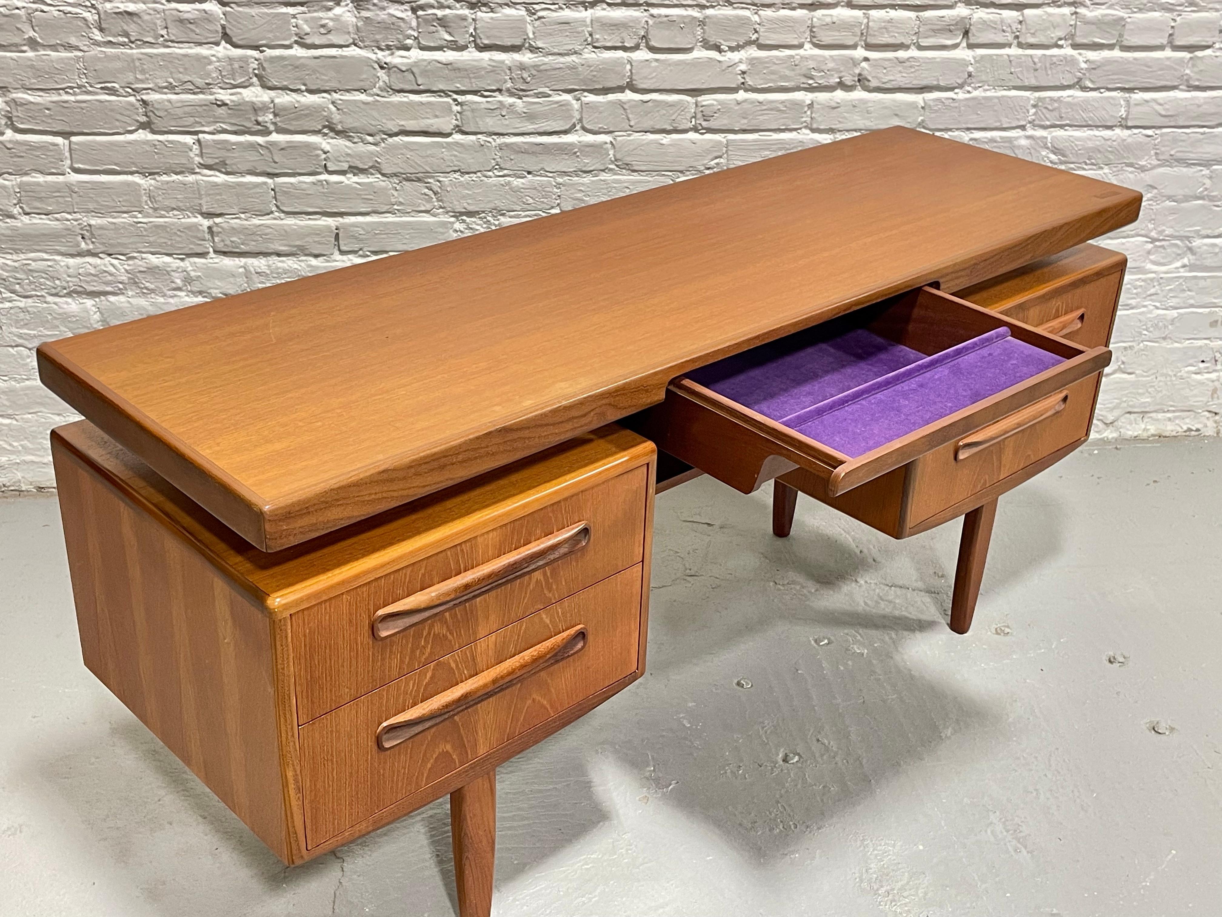 Mid Century Modern TEAK Floating DESK by G-PLAN, 1960's 1