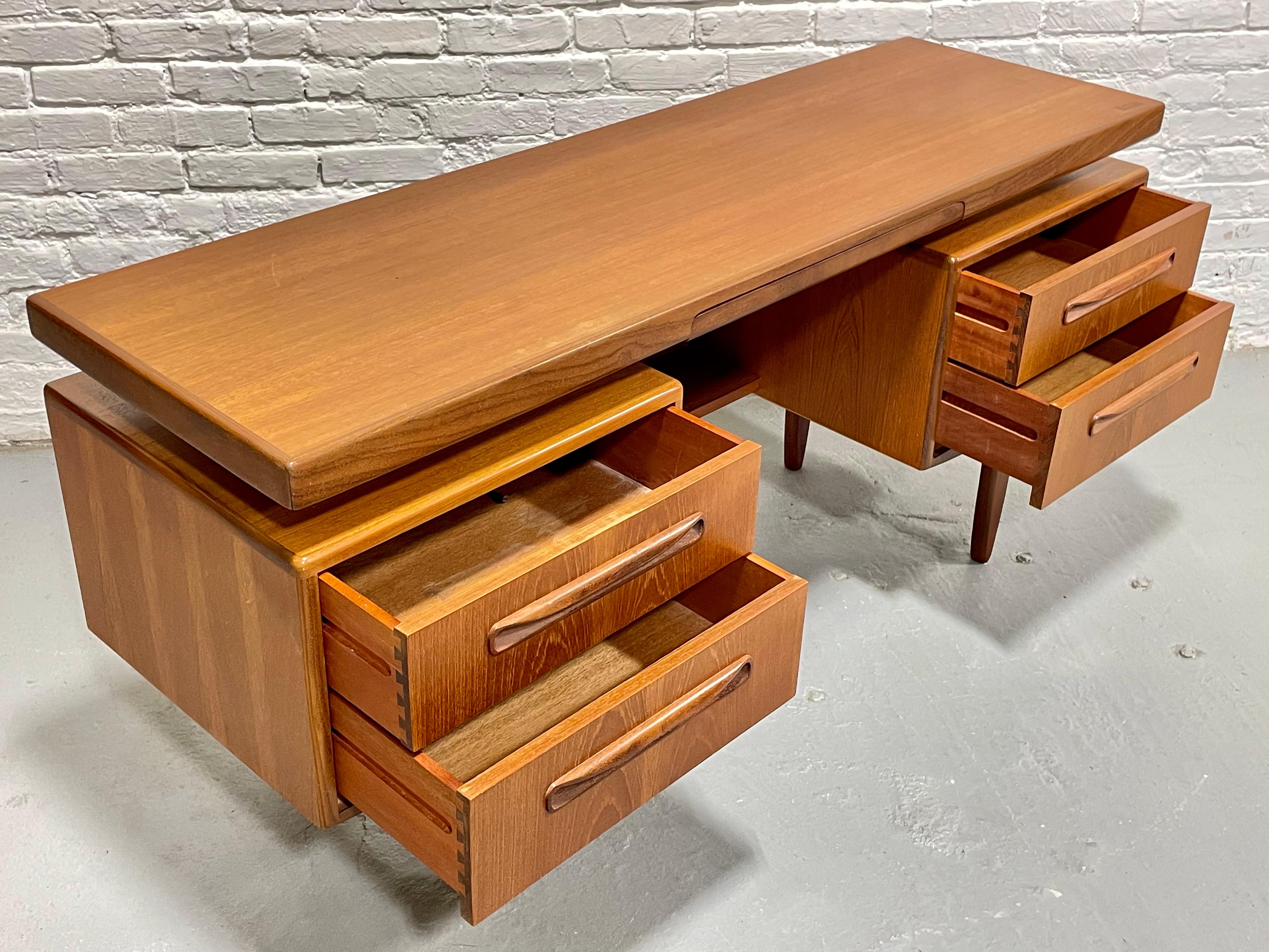 Mid Century Modern TEAK Floating DESK by G-PLAN, 1960's 2