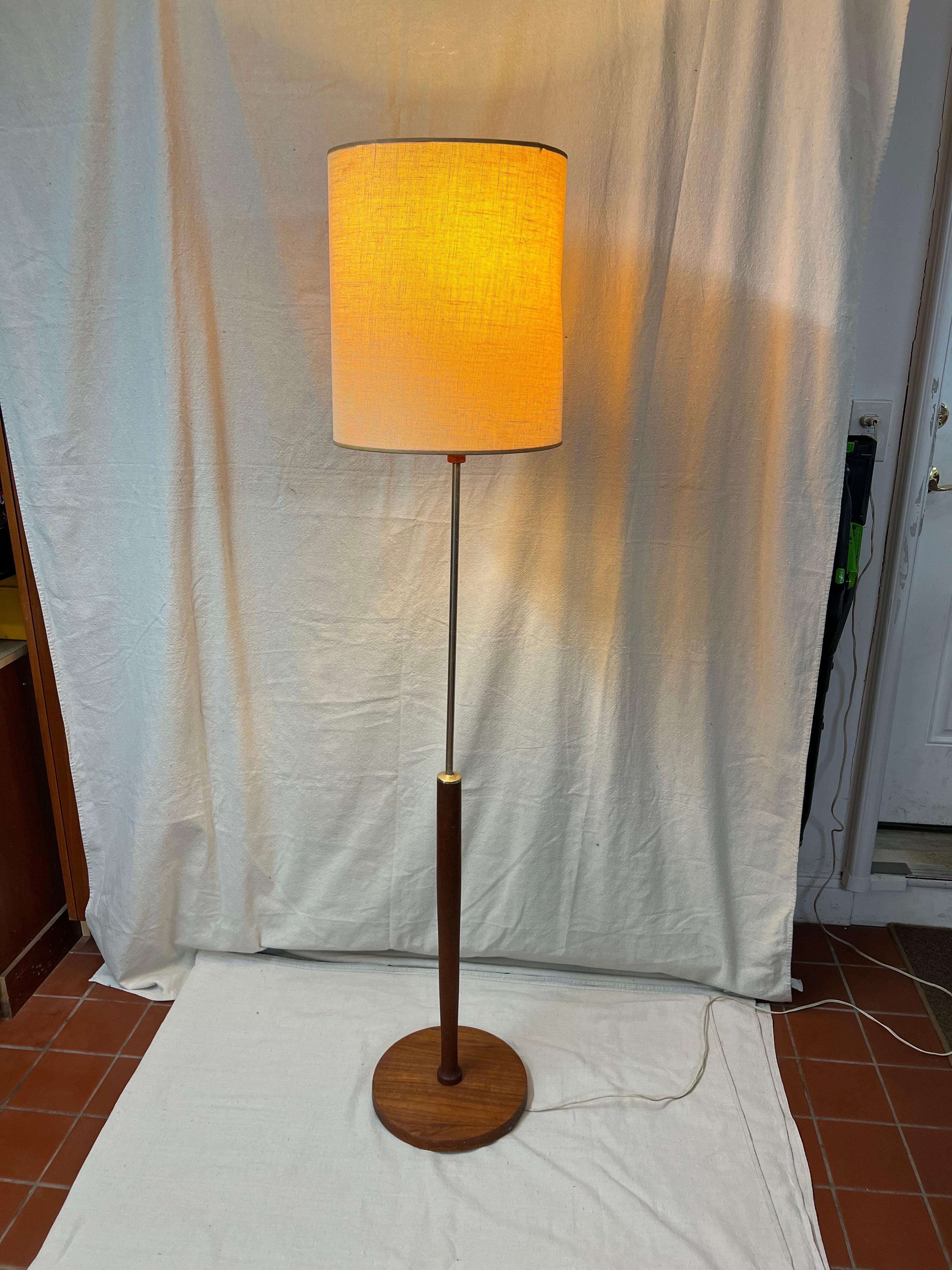 Mid-Century Modern Teak Floor Lamp 11