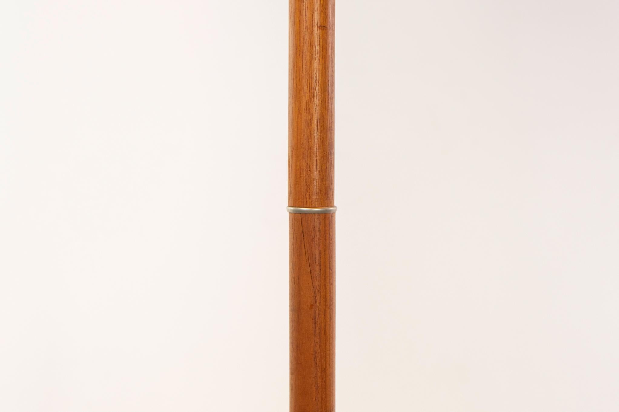 Danois Lampadaire en teck moderne du milieu du siècle