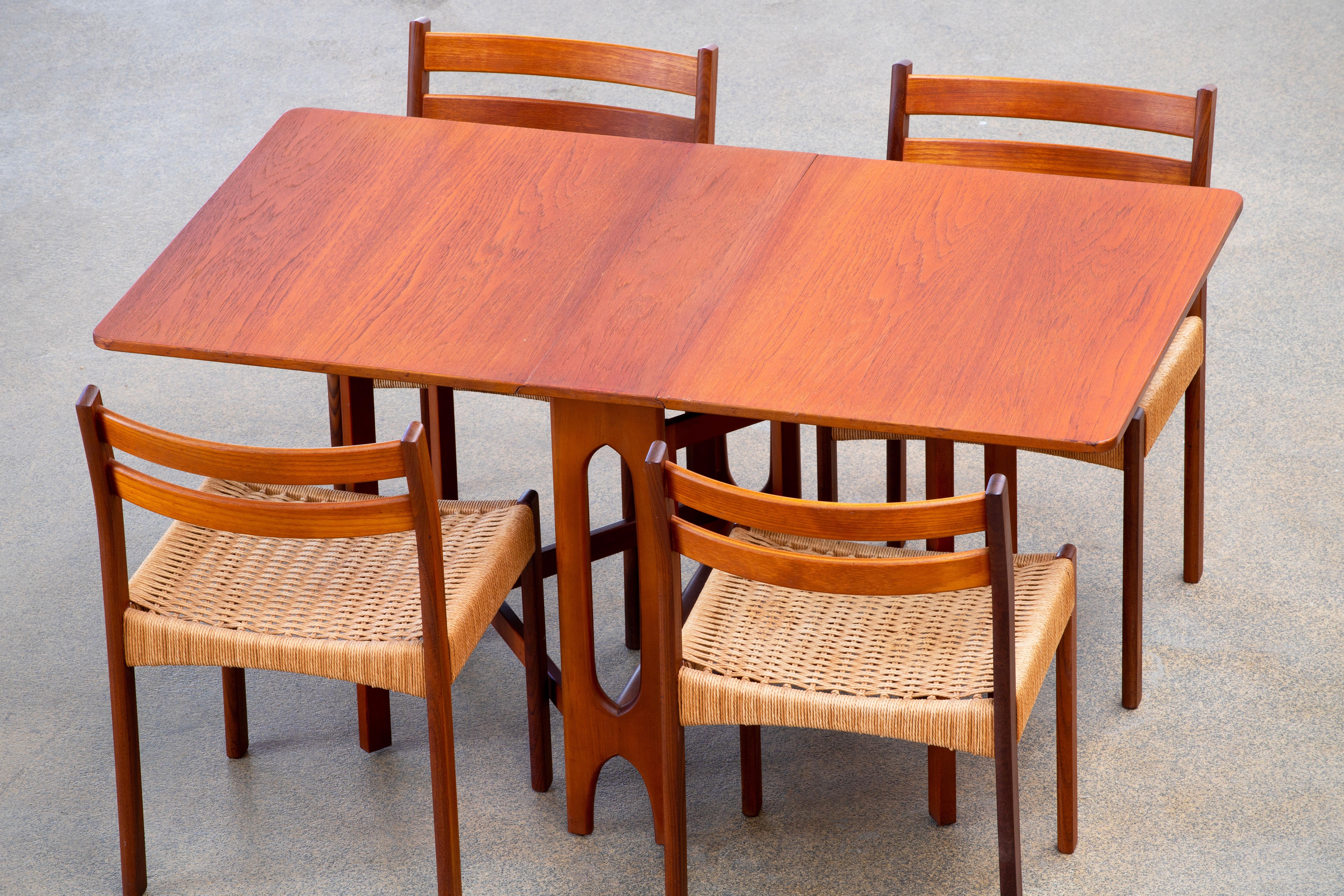 Mid-Century Modern Teak Folding Table, Smart Desk, 1960s 3