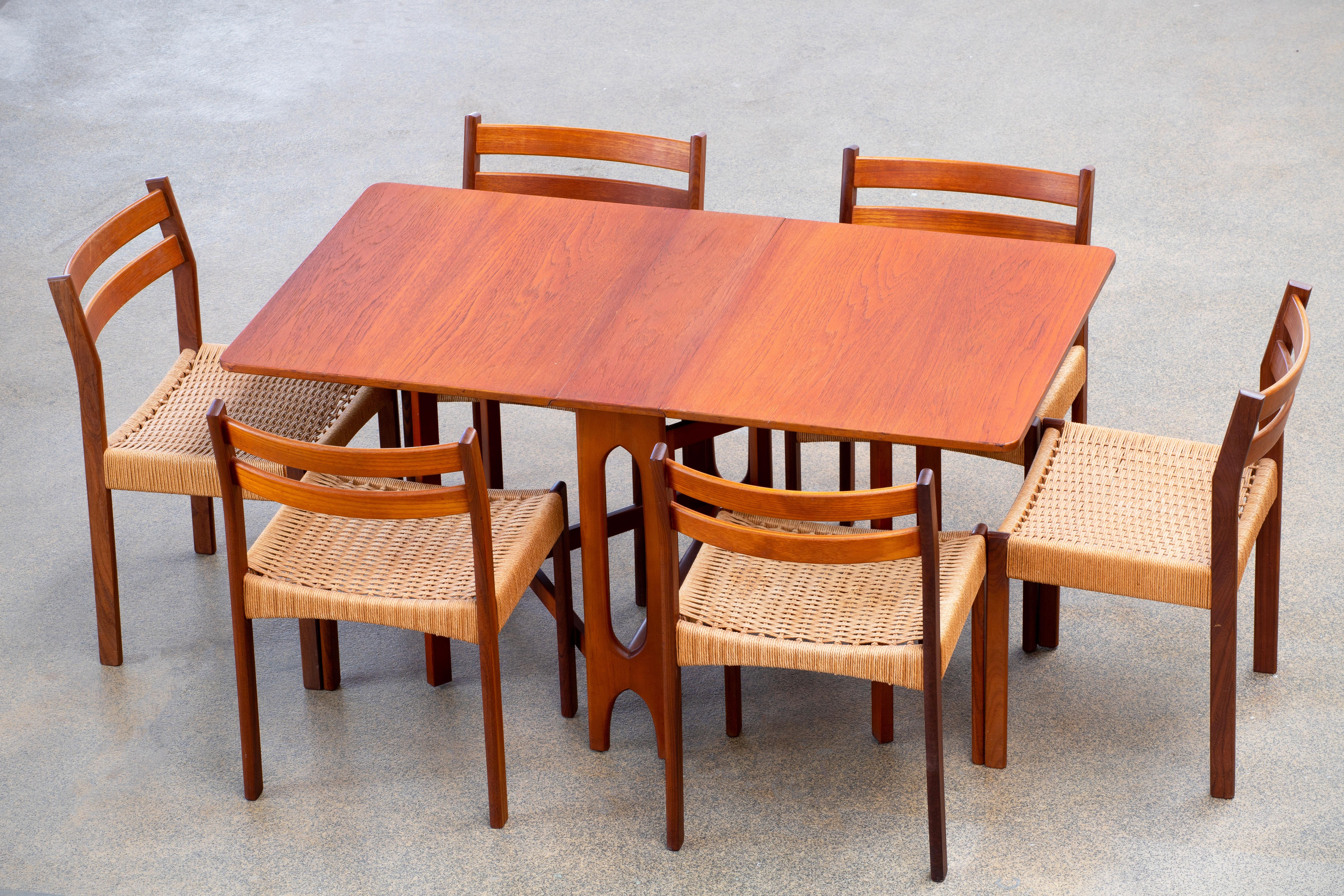 Mid-Century Modern Teak Folding Table, Smart Desk, 1960s 1