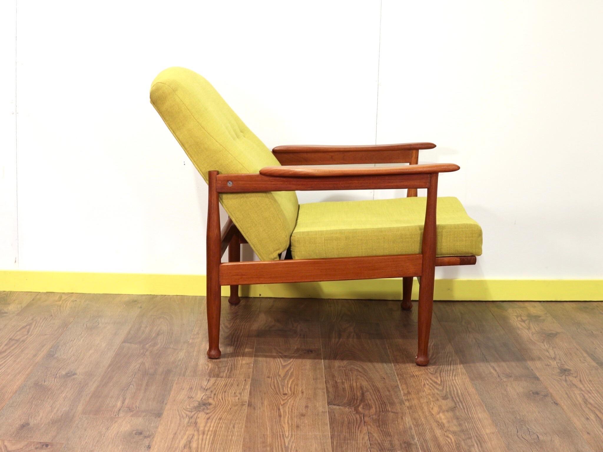 Mid-Century Modern Teak Frame Danish Style Reclining Lounge Chair by Guy Rodgers For Sale 5