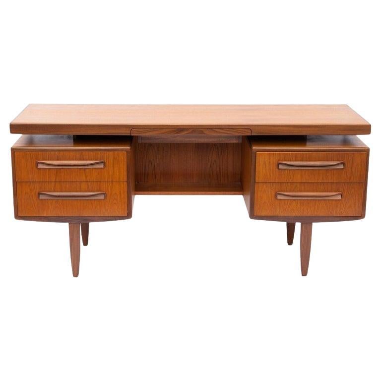 Mid-Century Modern Teak G-Plan 'Fresco' Desk/Dressing Table, English, ca. 1960 For Sale
