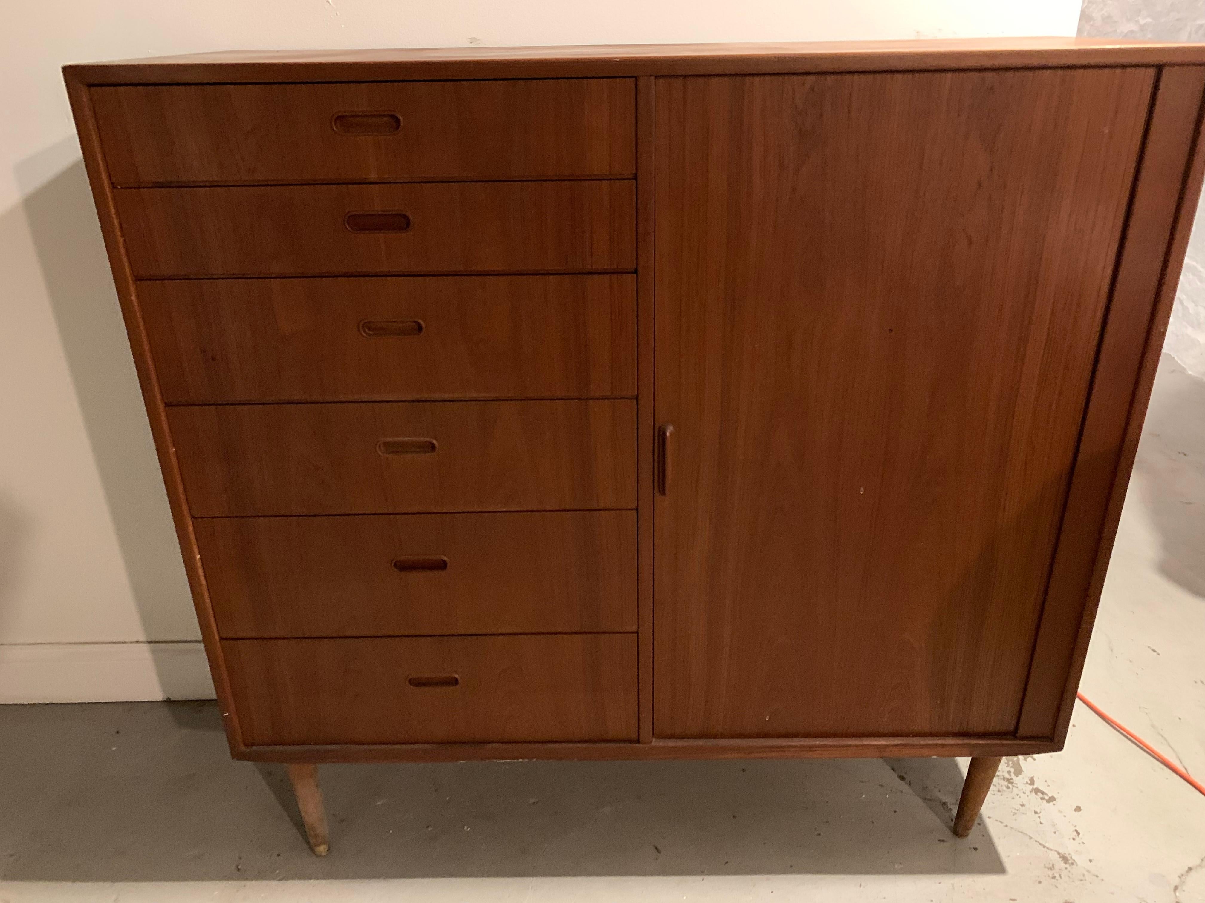 Danish Mid-Century Modern Teak Gentleman's Dresser by Falster Mobelfabrik For Sale