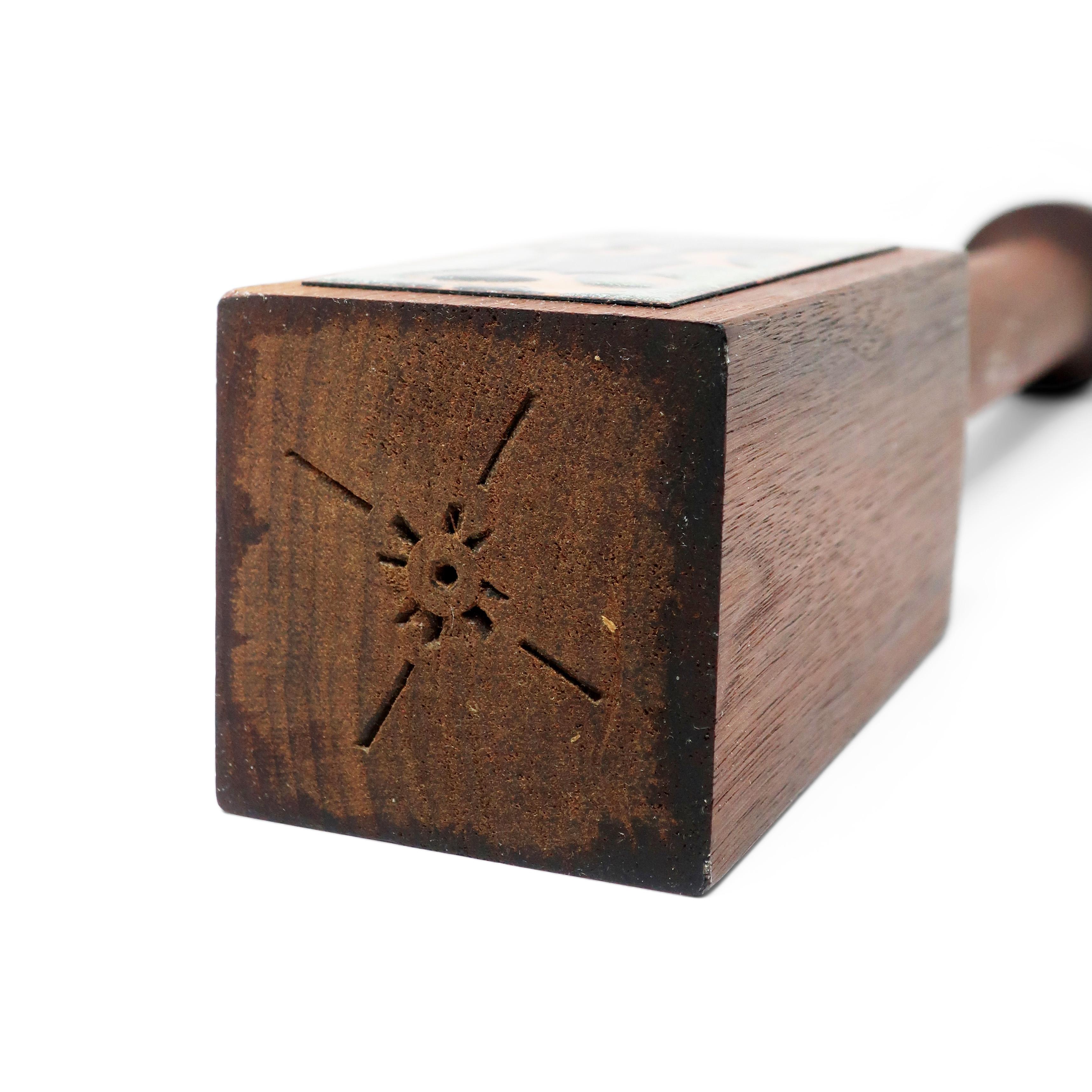 Mid-Century Modern Teak & Green Enameled Metal Table Lighter For Sale 3
