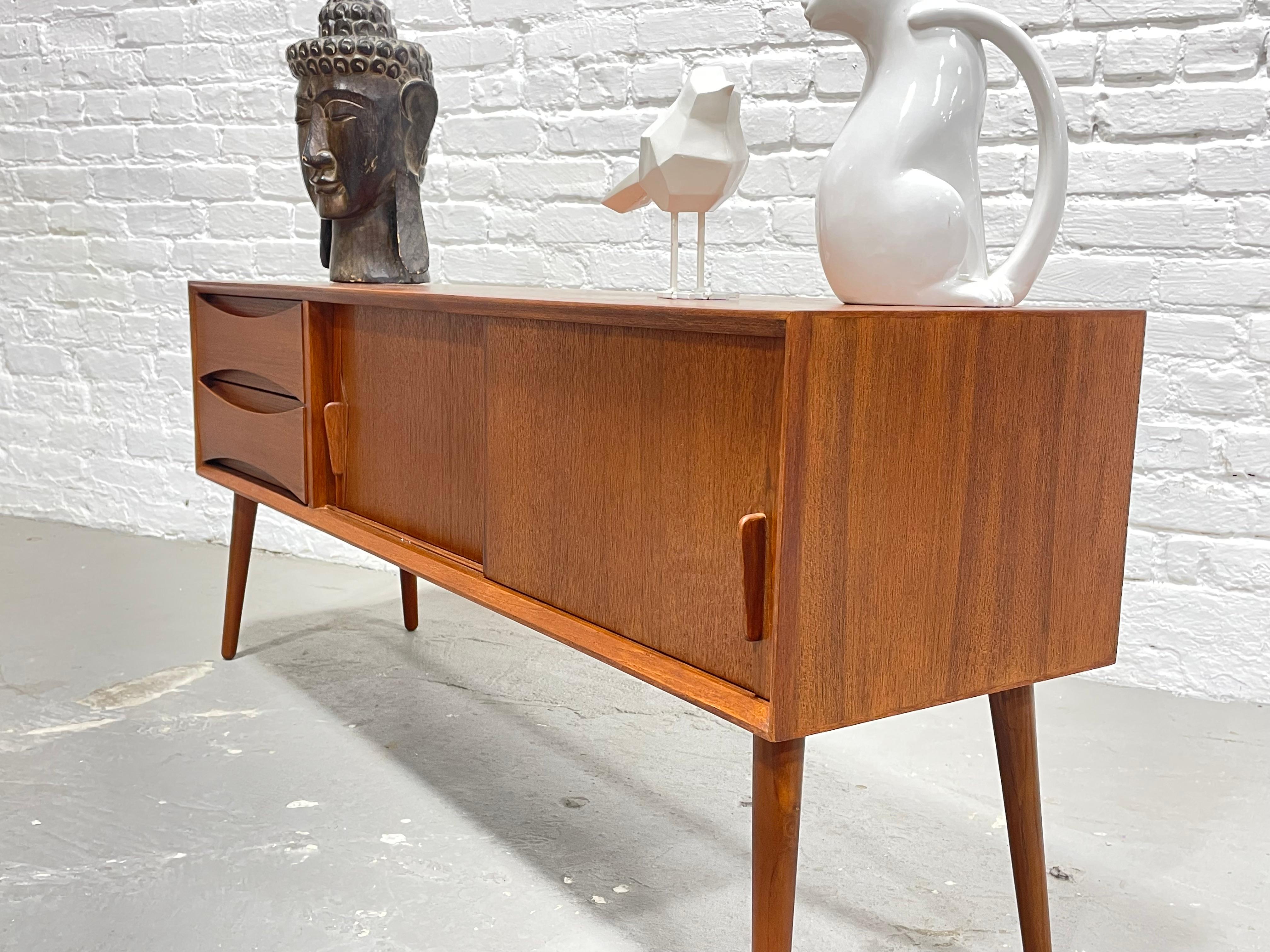 Mid-Century Modern Teak Handmade Petite Credenza / Console For Sale 7