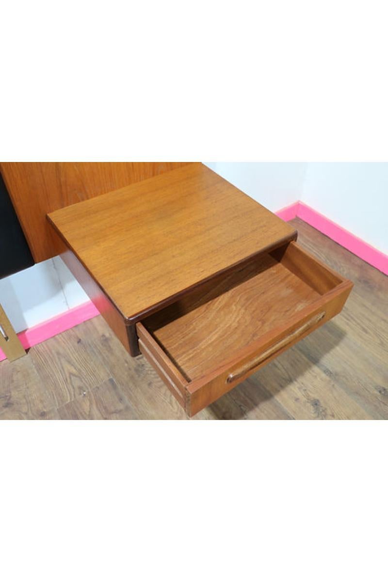 Mid Century Modern Teak Headboard Bedsides by G Plan Fresco Range In Good Condition In Los Angeles, CA
