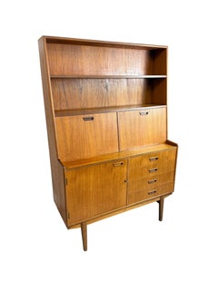 Mid-Century Modern teak highboard wall unit byTurnidge of London