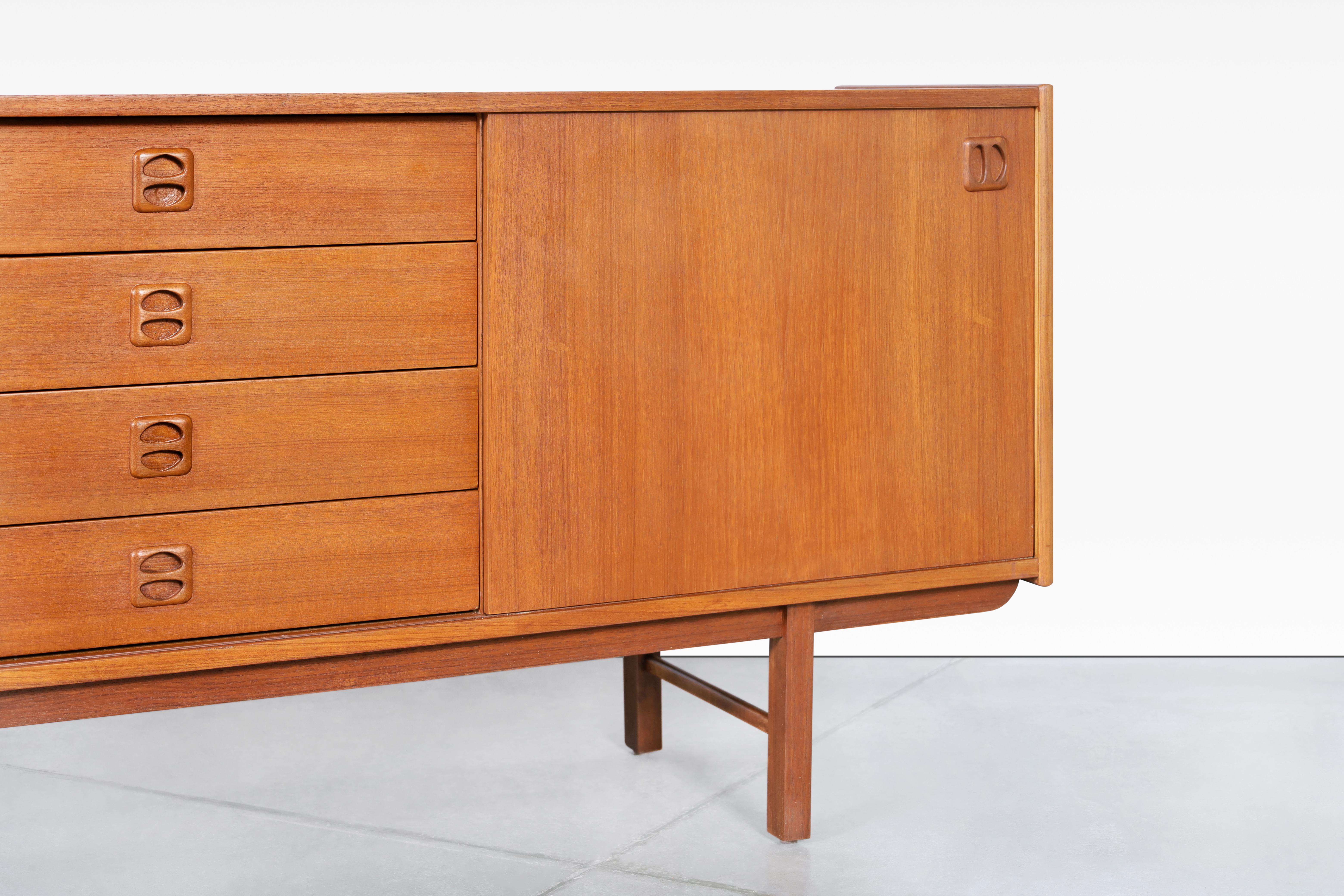 Moderne Teakholz-Anrichte „Korsor“ von Erik Wortz aus der Mitte des Jahrhunderts im Angebot 5