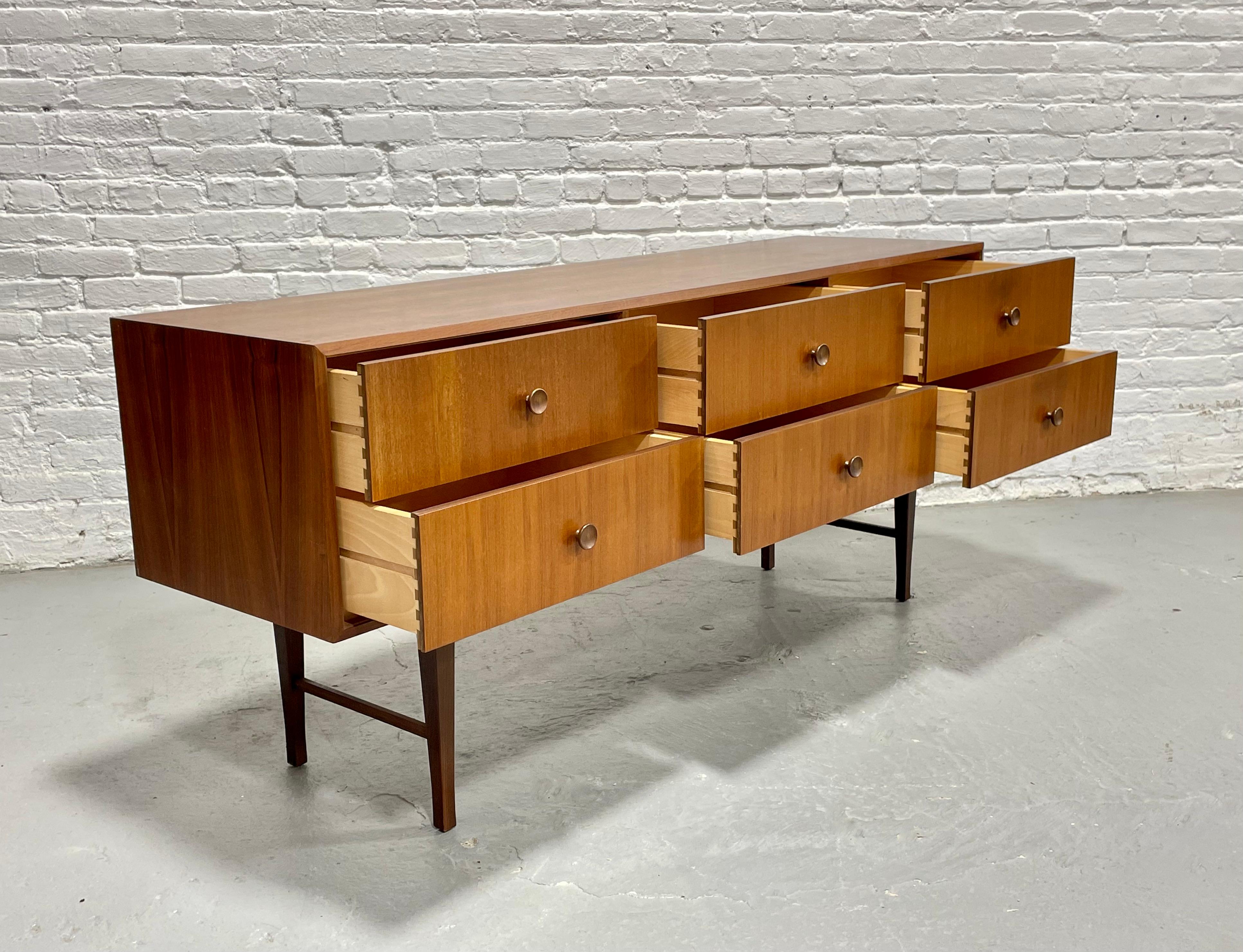 Mid Century Modern Teak Long Dresser / Sideboard, Made in Denmark. c. 1960's For Sale 3
