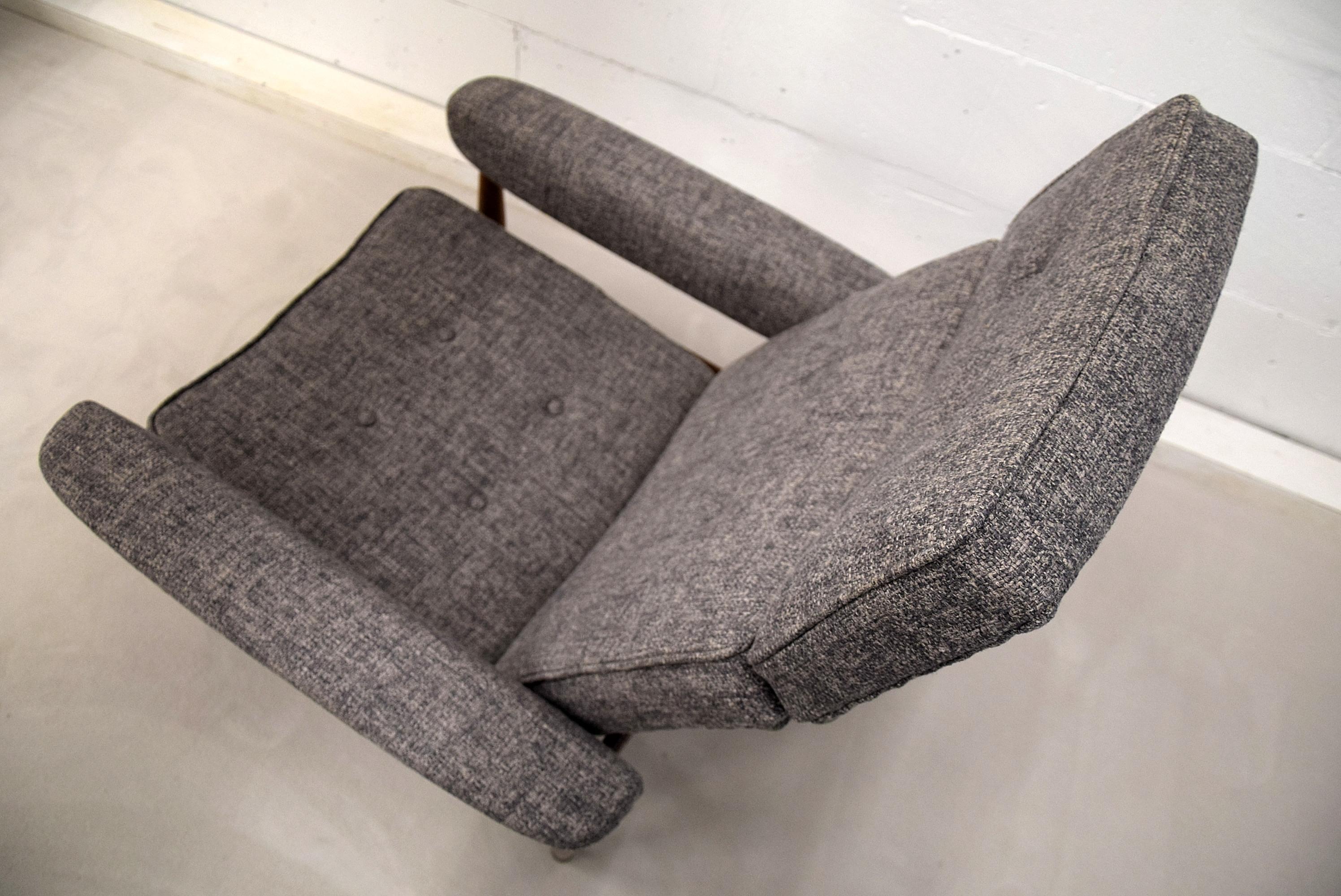 Moderner Loungesessel aus Teakholz aus der Mitte des Jahrhunderts 5