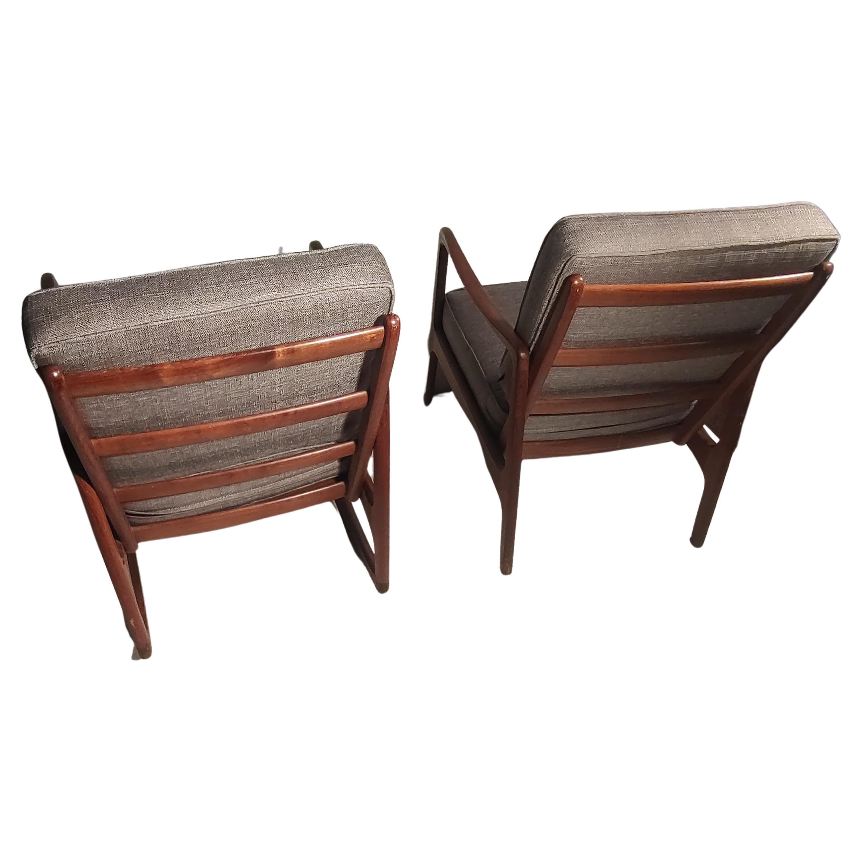 Moderner Teakholz-Loungesessel und Schaukelstuhl-Set aus der Mitte des Jahrhunderts von John Stuart (Handgefertigt) im Angebot