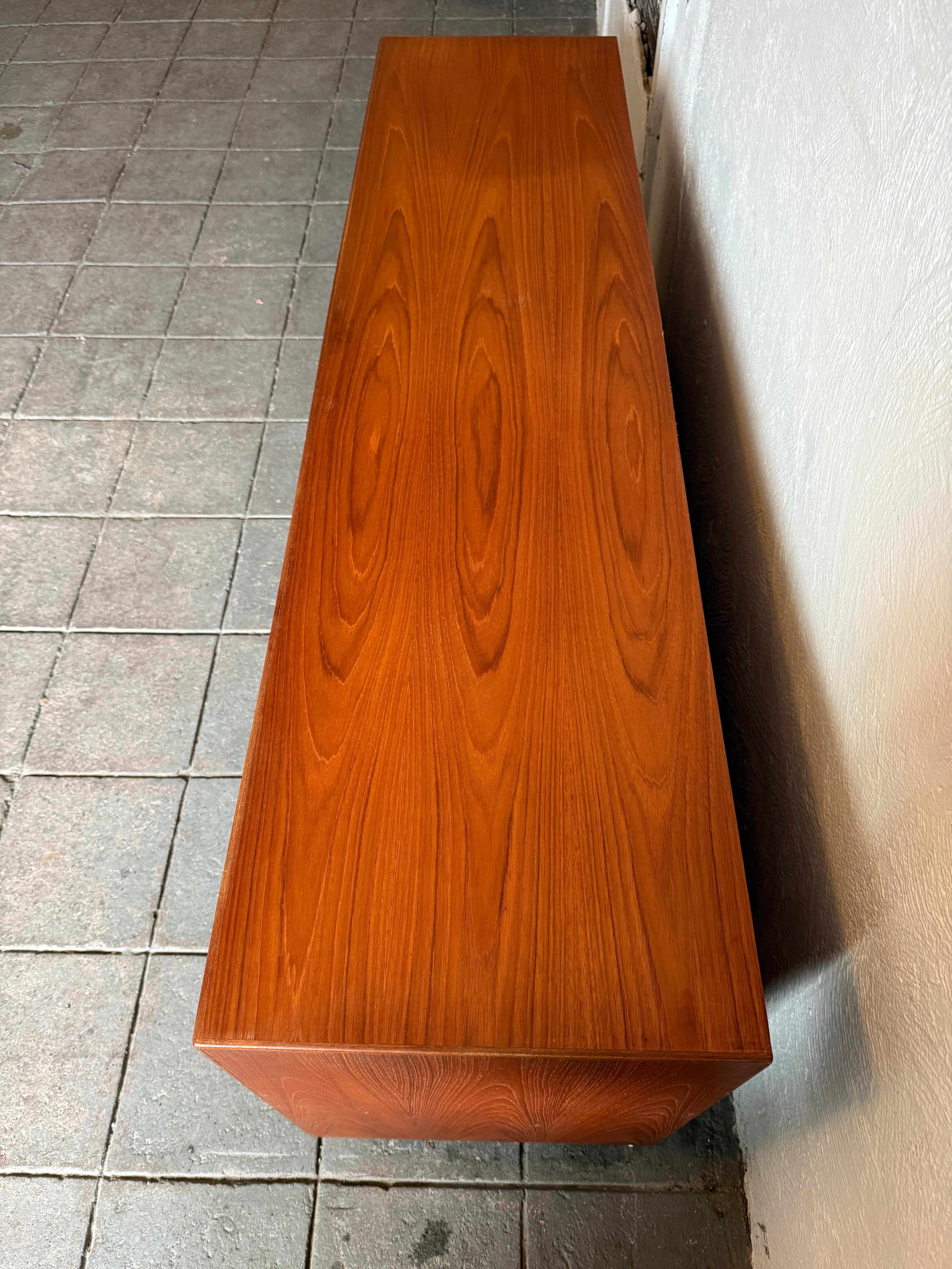 Norwegian Mid Century Modern Teak low long 6 drawer dresser by Westnofa Norway For Sale