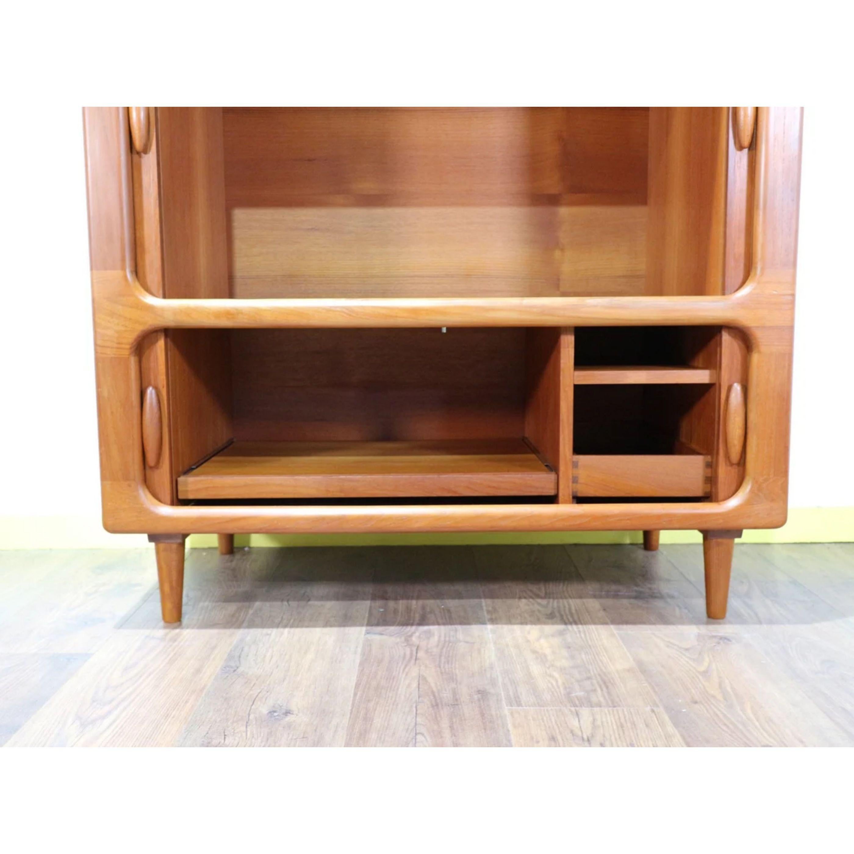 Mid-Century Modern Teak Media Record Tv Drinks Cabinet by Dyrlund Danish 3