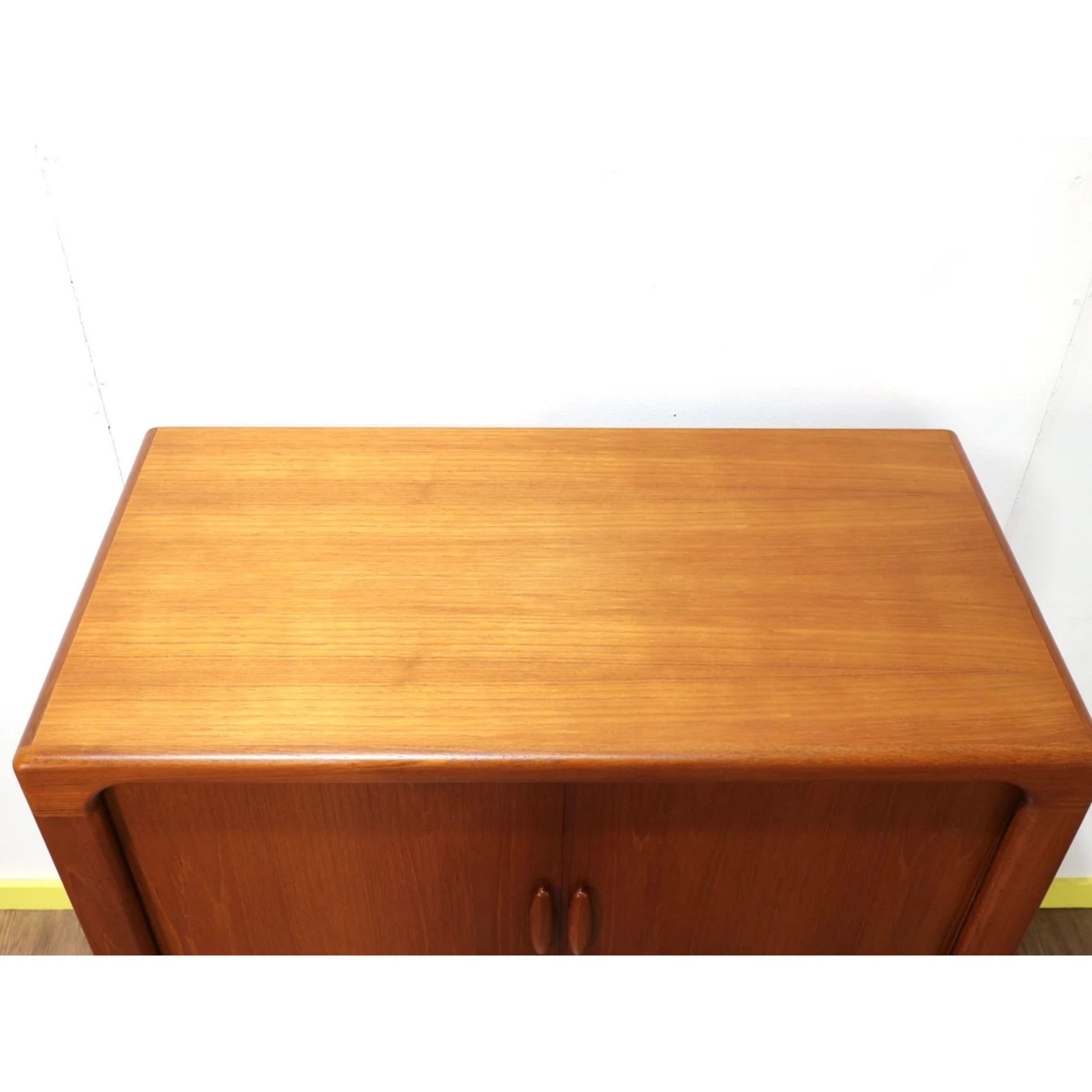 Mid-Century Modern Teak Media Record Tv Drinks Cabinet by Dyrlund Danish 4