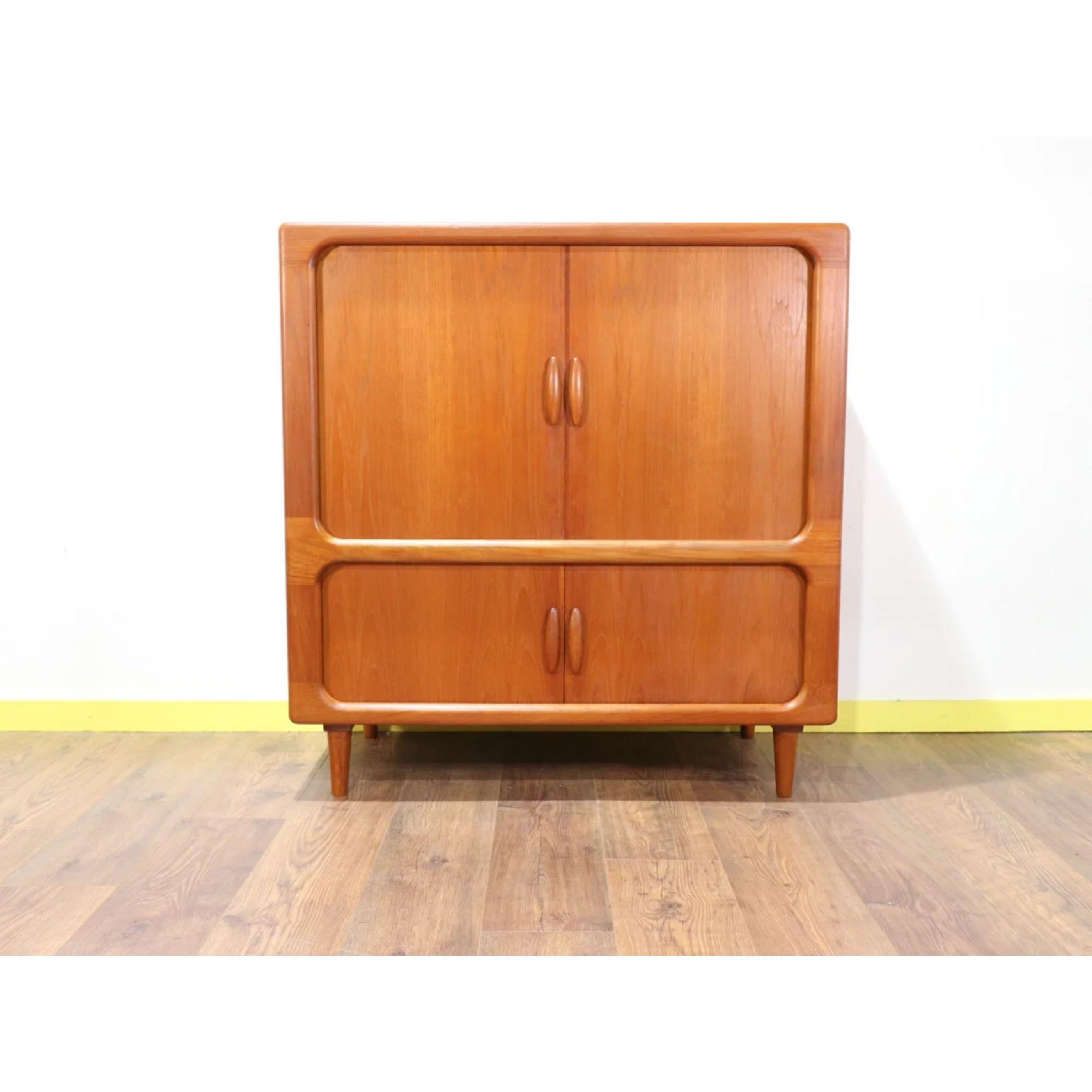 Mid-Century Modern Teak Media Record Tv Drinks Cabinet by Dyrlund Danish 5