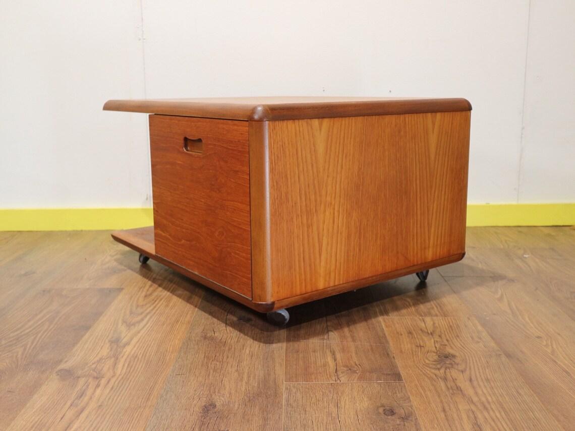 Table basse Meredew en teck de style danois moderne du milieu du siècle Vintage G Plan Bon état - En vente à Los Angeles, CA