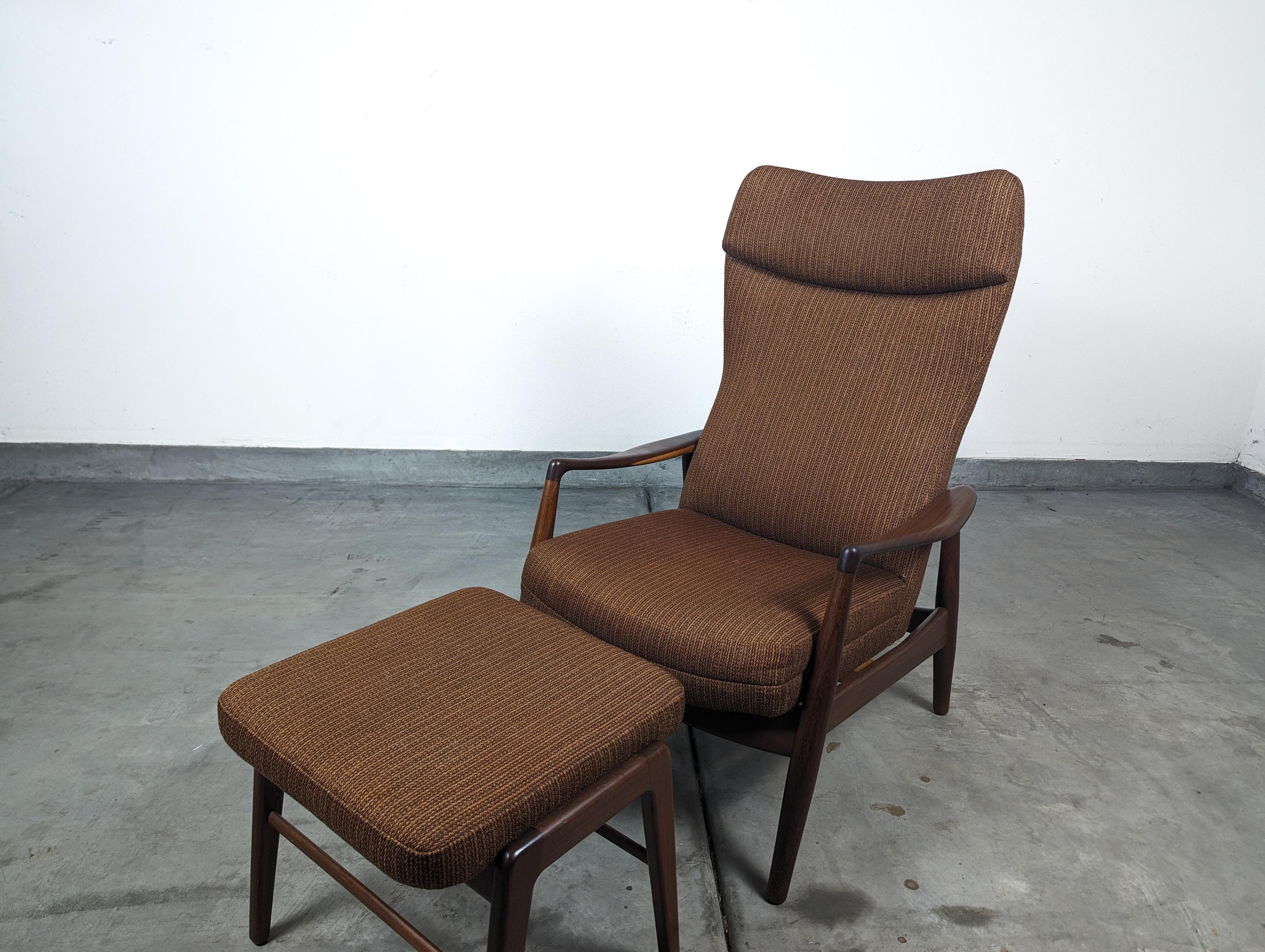 Mid Century Teak MS-20 Lounge Chair by Madsen & Schubell for Bovenkamp, c1960s In Excellent Condition In Chino Hills, CA
