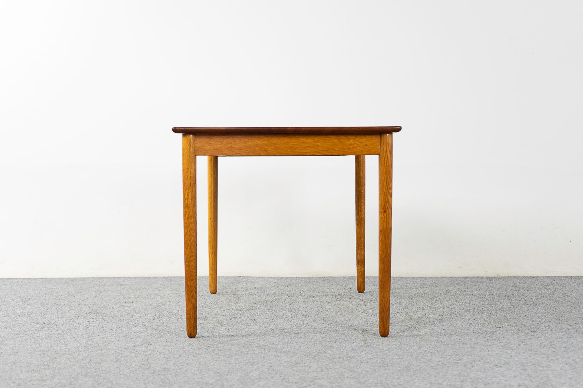 Mid-Century Modern Teak & Oak Coffee Table For Sale 2