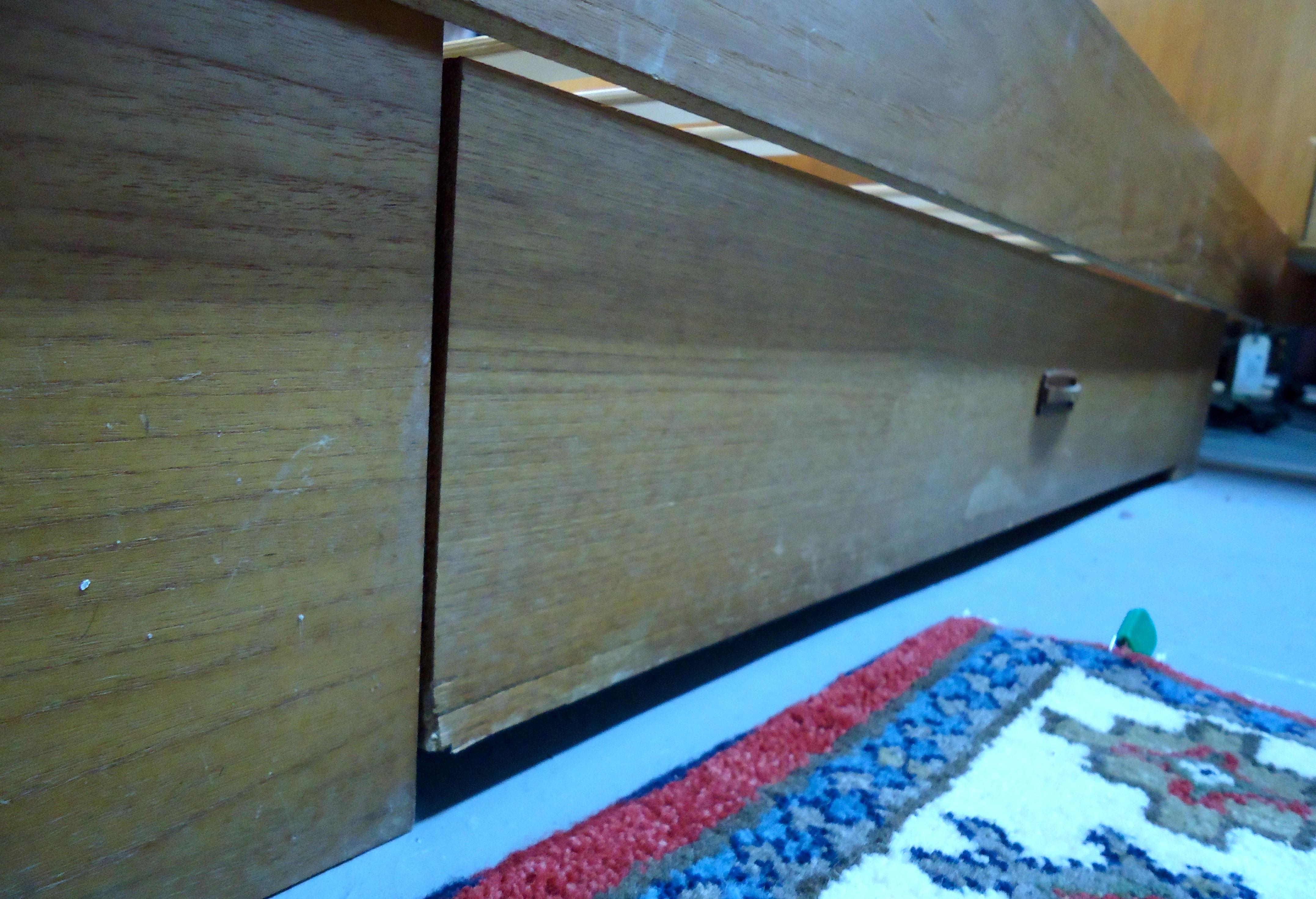 Mid-20th Century Mid-Century Modern Teak Queen Size Platform Bed