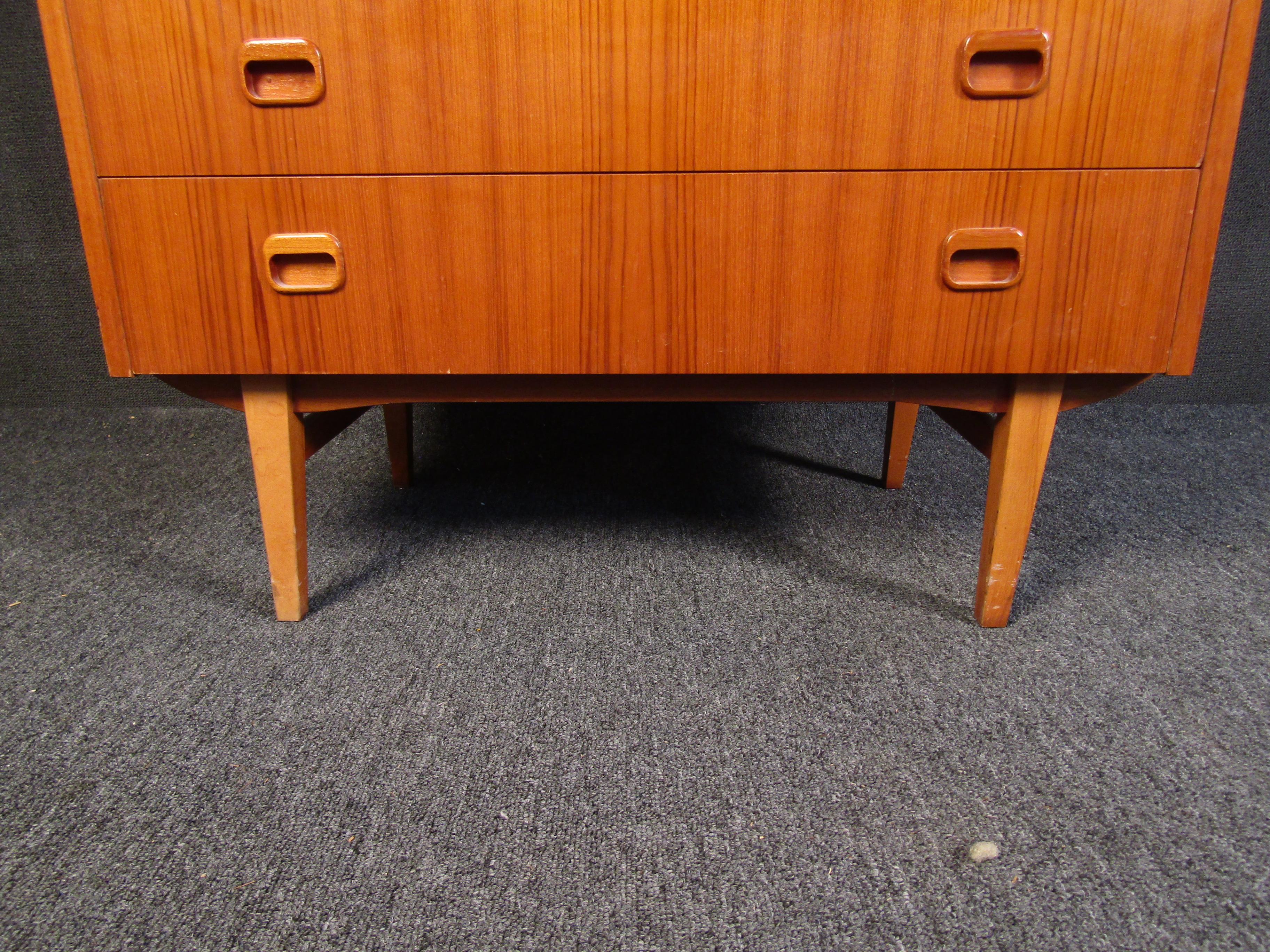 Mid-Century Modern Teak Roll Top Desk In Good Condition In Brooklyn, NY