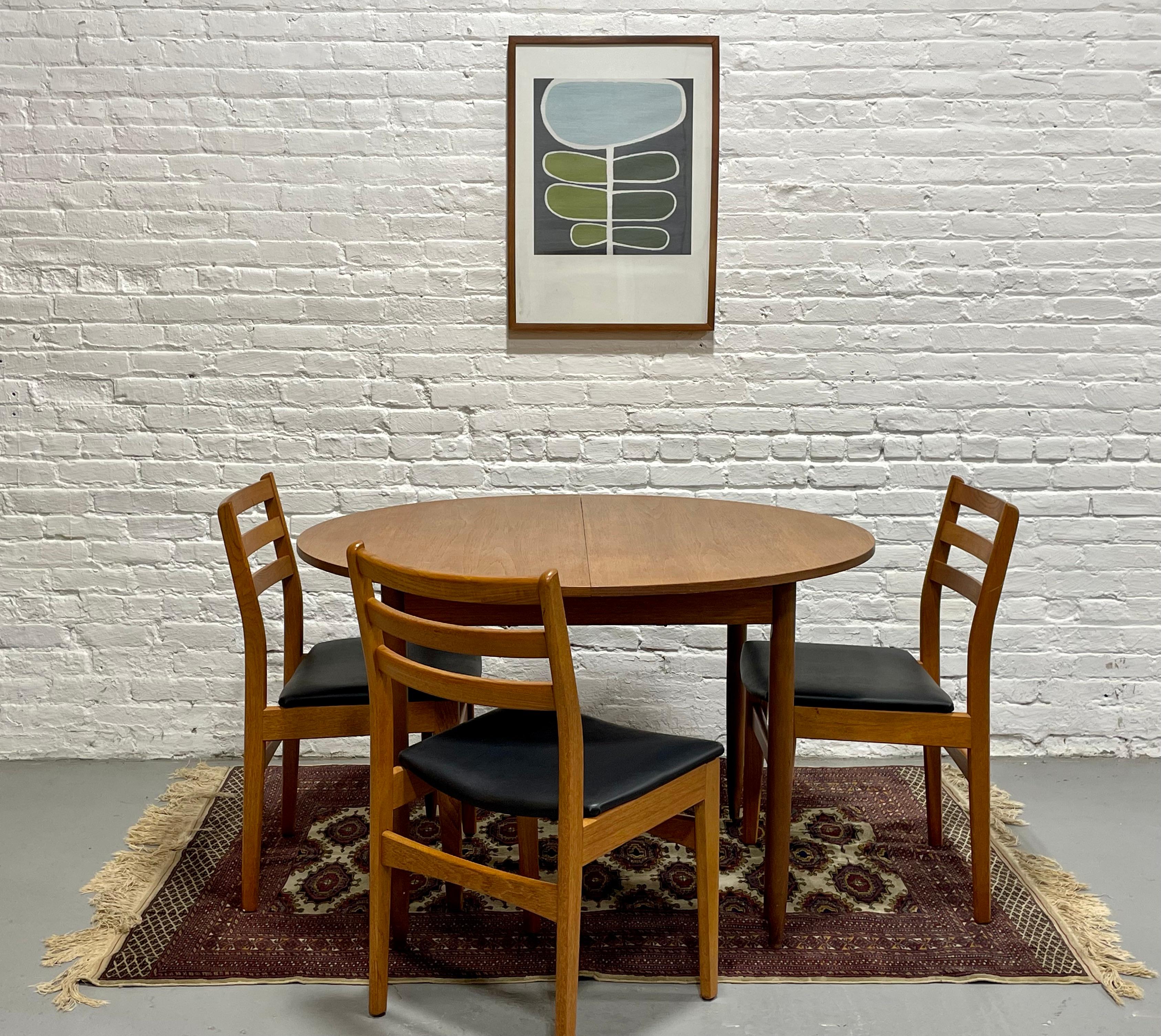 Mid Century MODERN Teak ROUND to OVAL Dining Table, Made in Denmark. c. 1960s 9