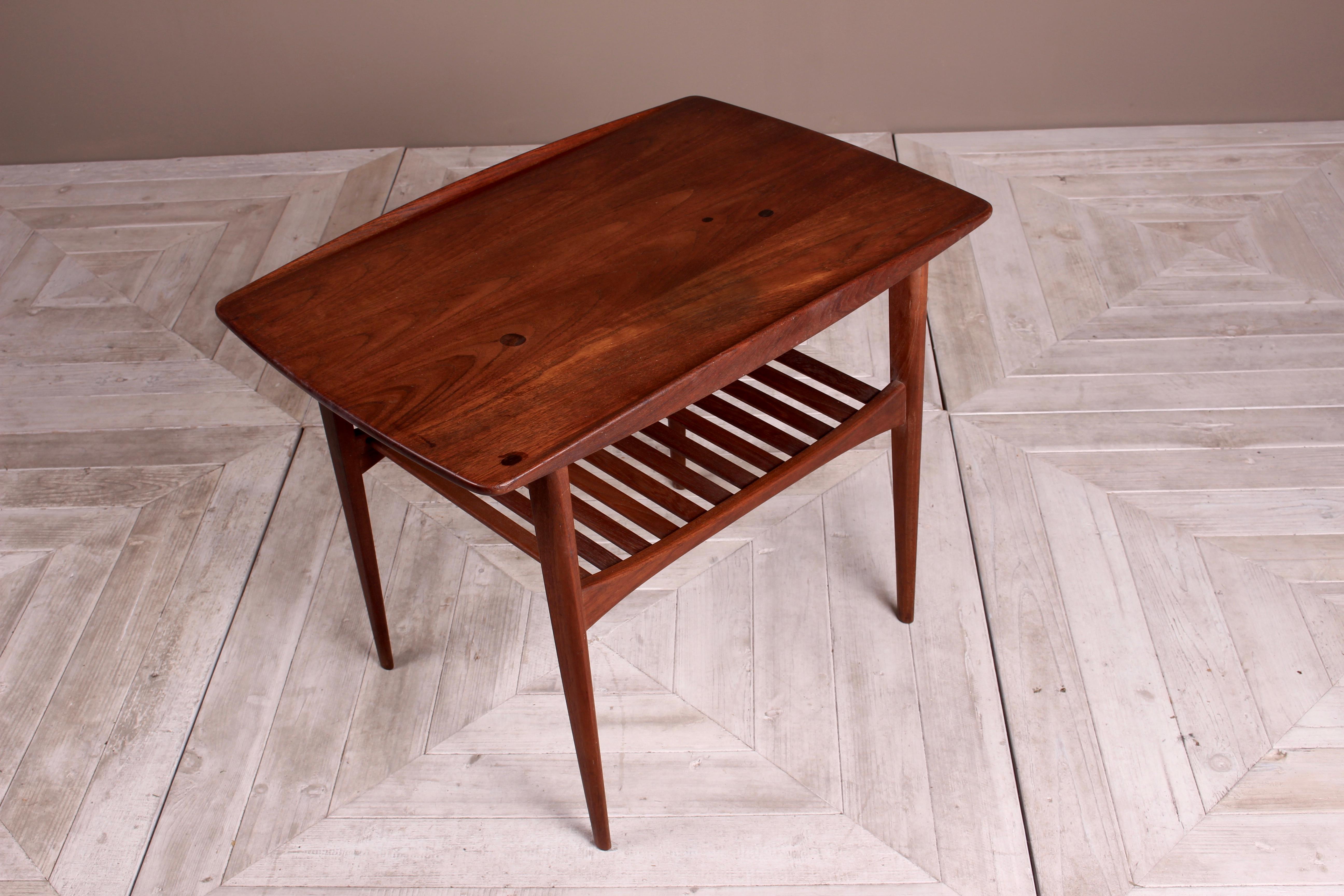 Mid-20th Century Mid-Century Modern Teak Side or Coffee Table by Tove and Edvard Kindt-Larsen