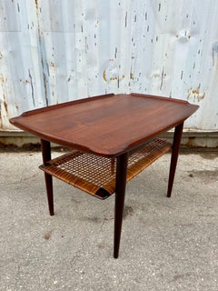 Tavolino in teak della metà del secolo scorso di Poul Jensen per Selig, Danimarca. A.I.C.