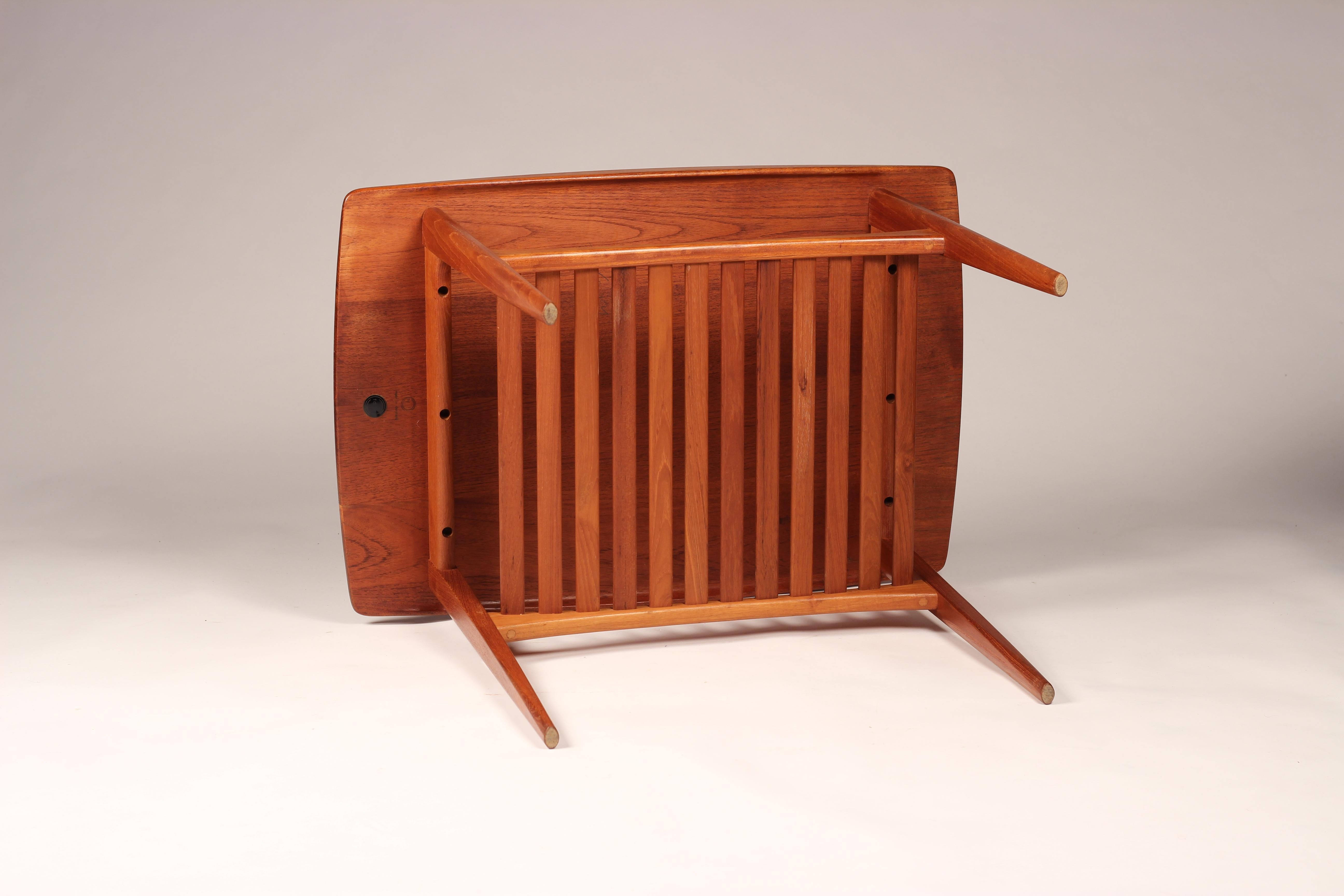 Scandinavian Modern Teak Side Table by Tove and Edvard Kindt-Larsen 3