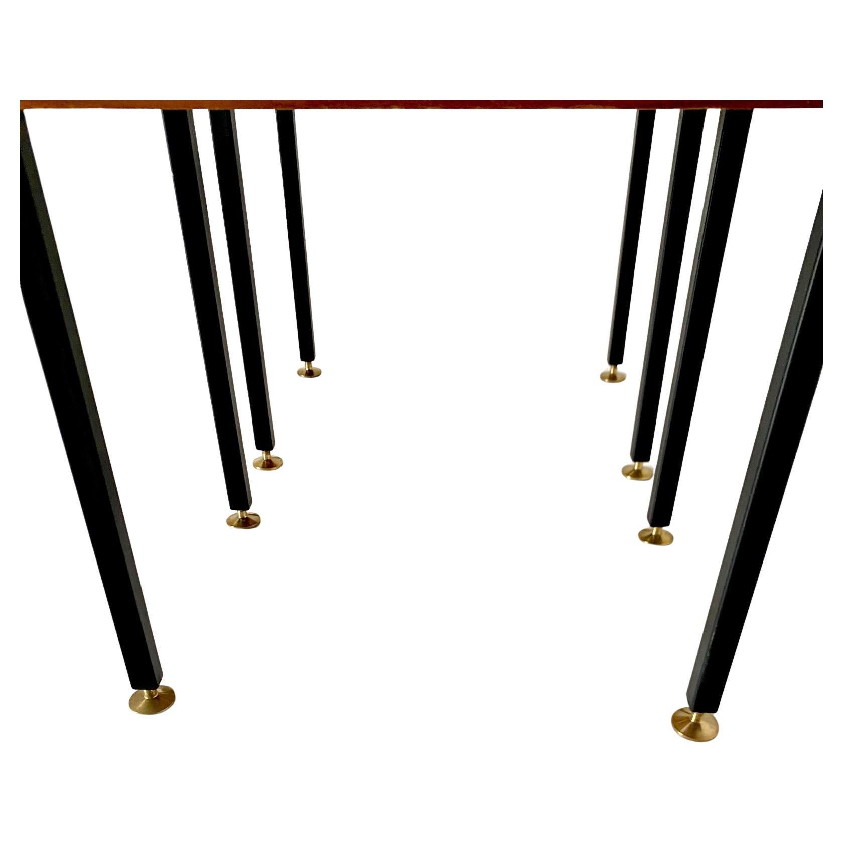 Mid Century Modern Teak Beistelltische, zwei Stück, Italien 1950er Jahre im Zustand „Gut“ im Angebot in Ceglie Messapica, IT