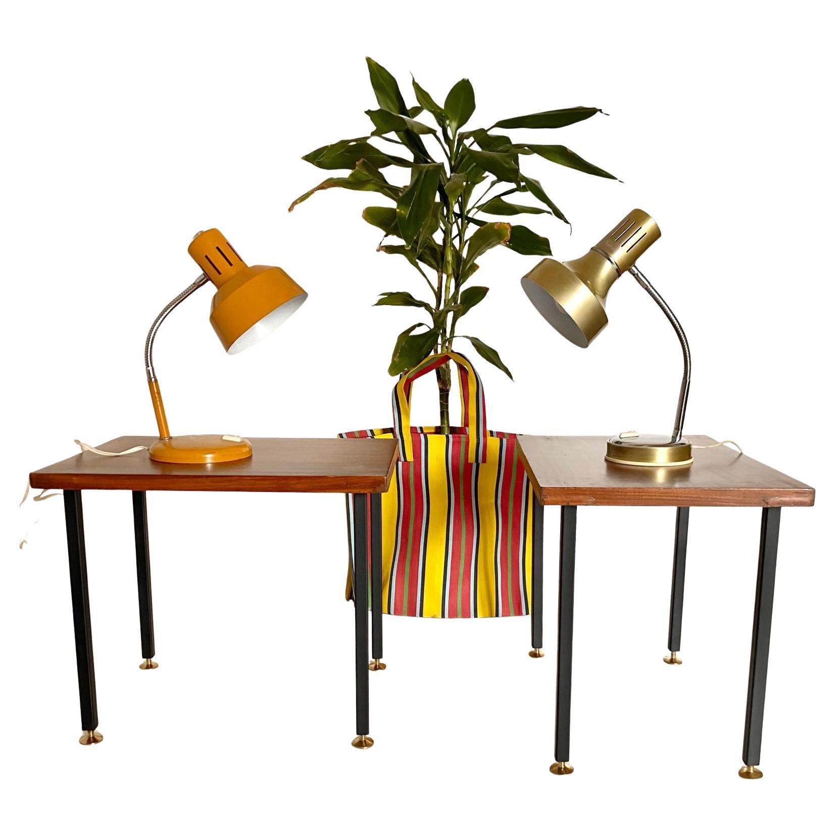 Mid Century Modern Teak Beistelltische, zwei Stück, Italien 1950er Jahre im Angebot 1